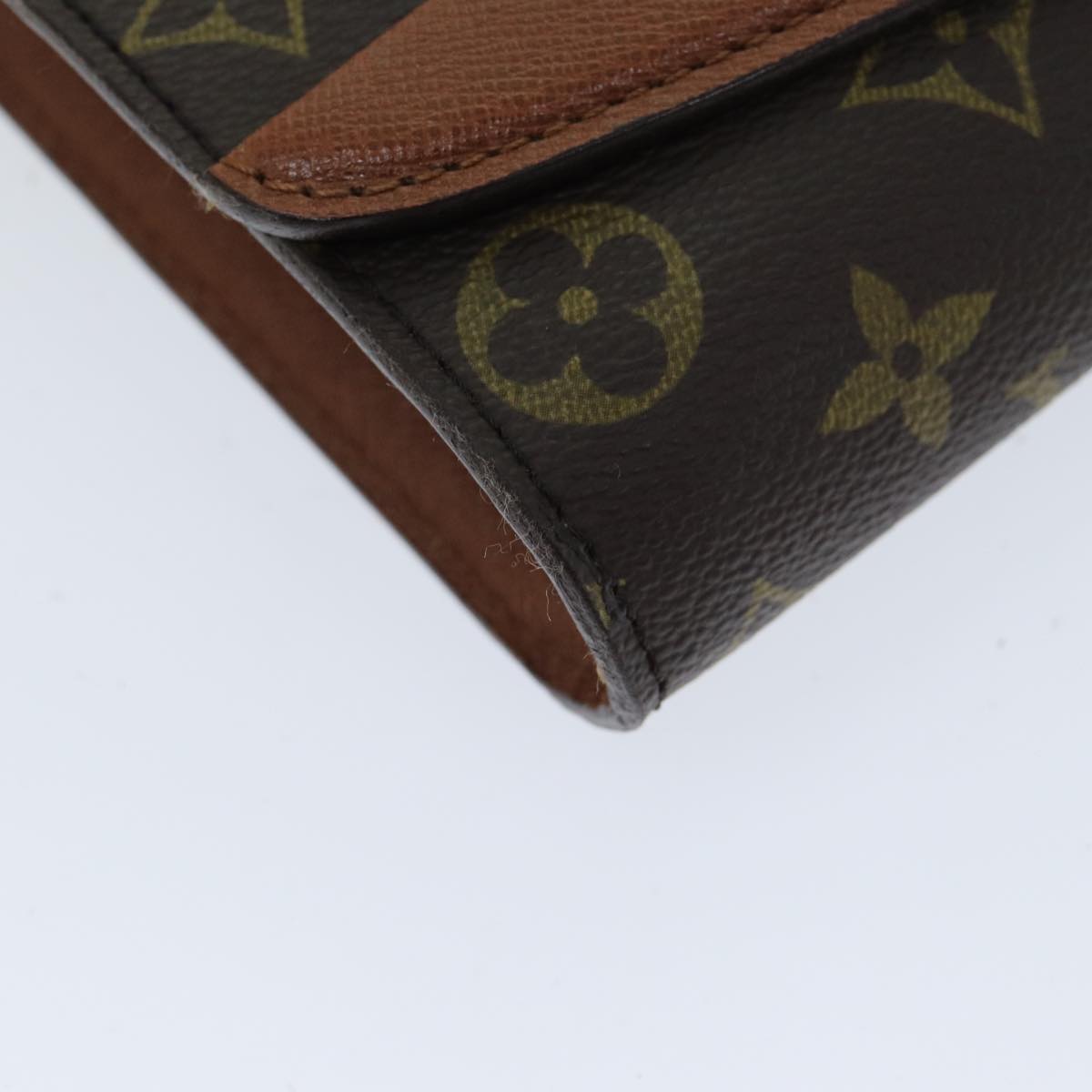 LOUIS VUITTON Monogram Bordeaux 27 Shoulder Bag M51797 LV Auth 81690