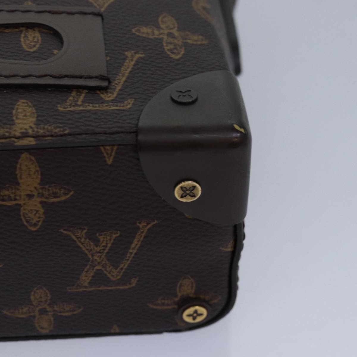 LOUIS VUITTON Monogram Vertical Box Shoulder Bag M59664 LV Auth 82618SAM