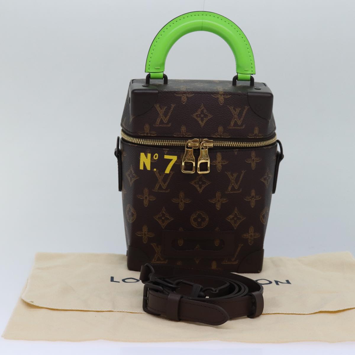 LOUIS VUITTON Monogram Vertical Box Shoulder Bag M59664 LV Auth 82618SAM