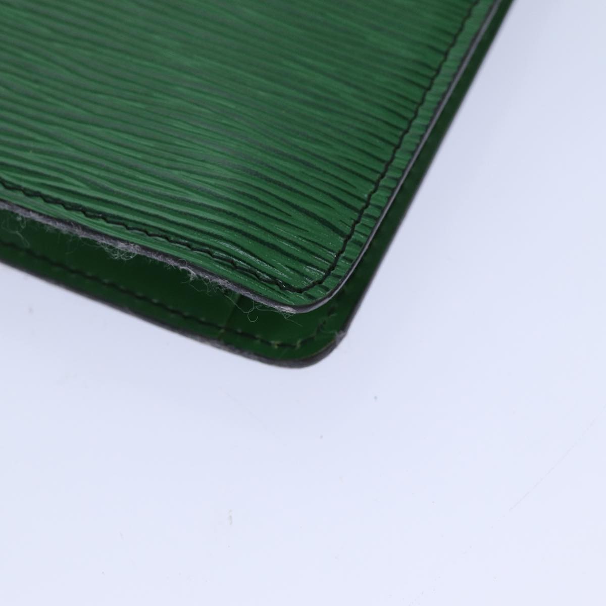 LOUIS VUITTON Epi Montaigne 27 Clutch Bag Green M52654 LV Auth 83255