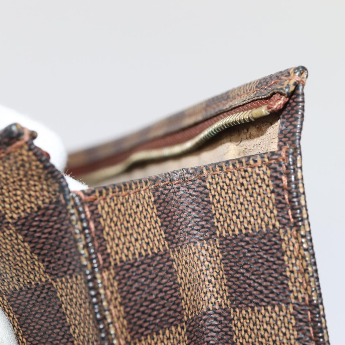 LOUIS VUITTON Damier Ebene Poche Toilette 26 Pouch N47543 LV Auth 83540