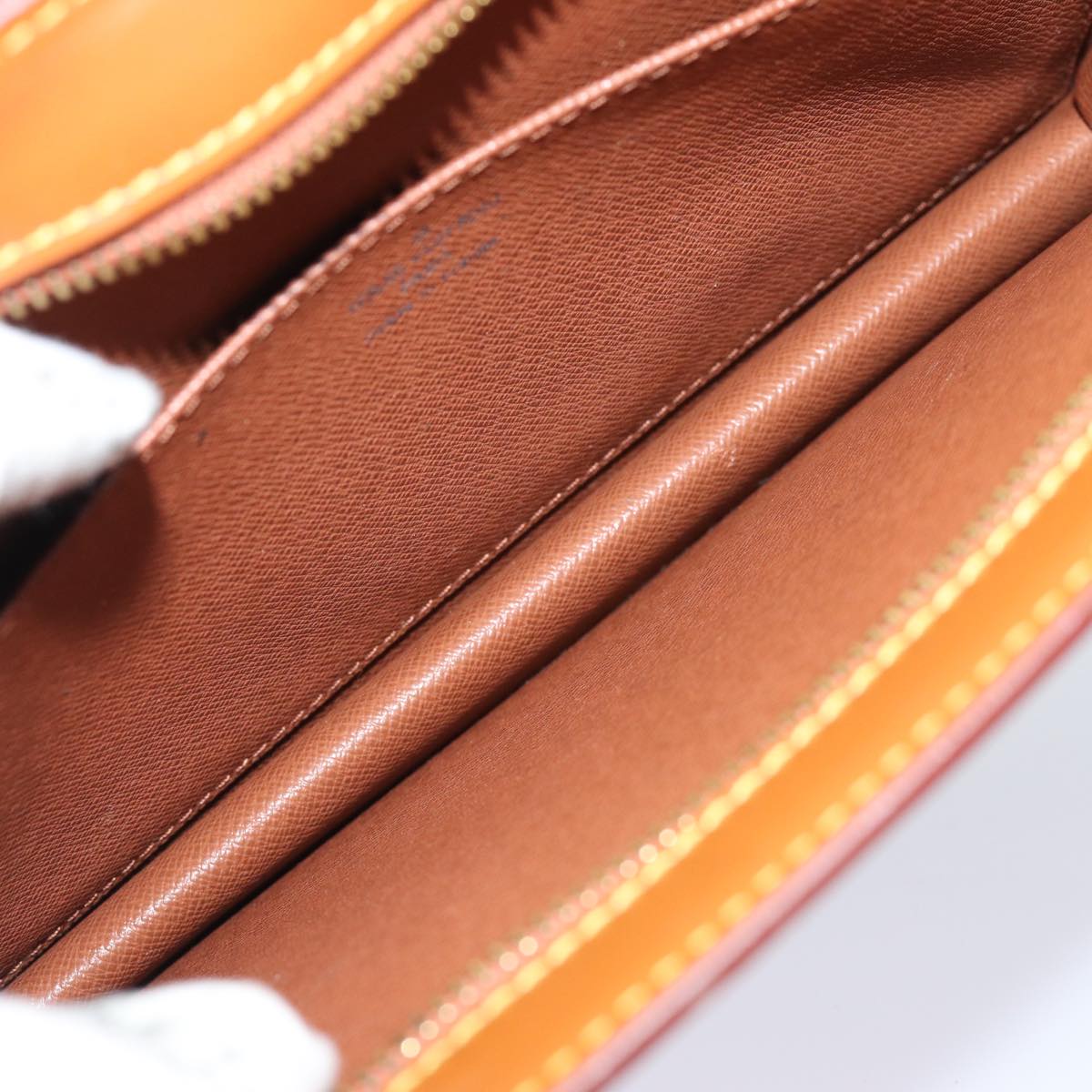 LOUIS VUITTON Epi Pochette Homme Clutch Bag Brown Zipang gold M52528 Auth 84157