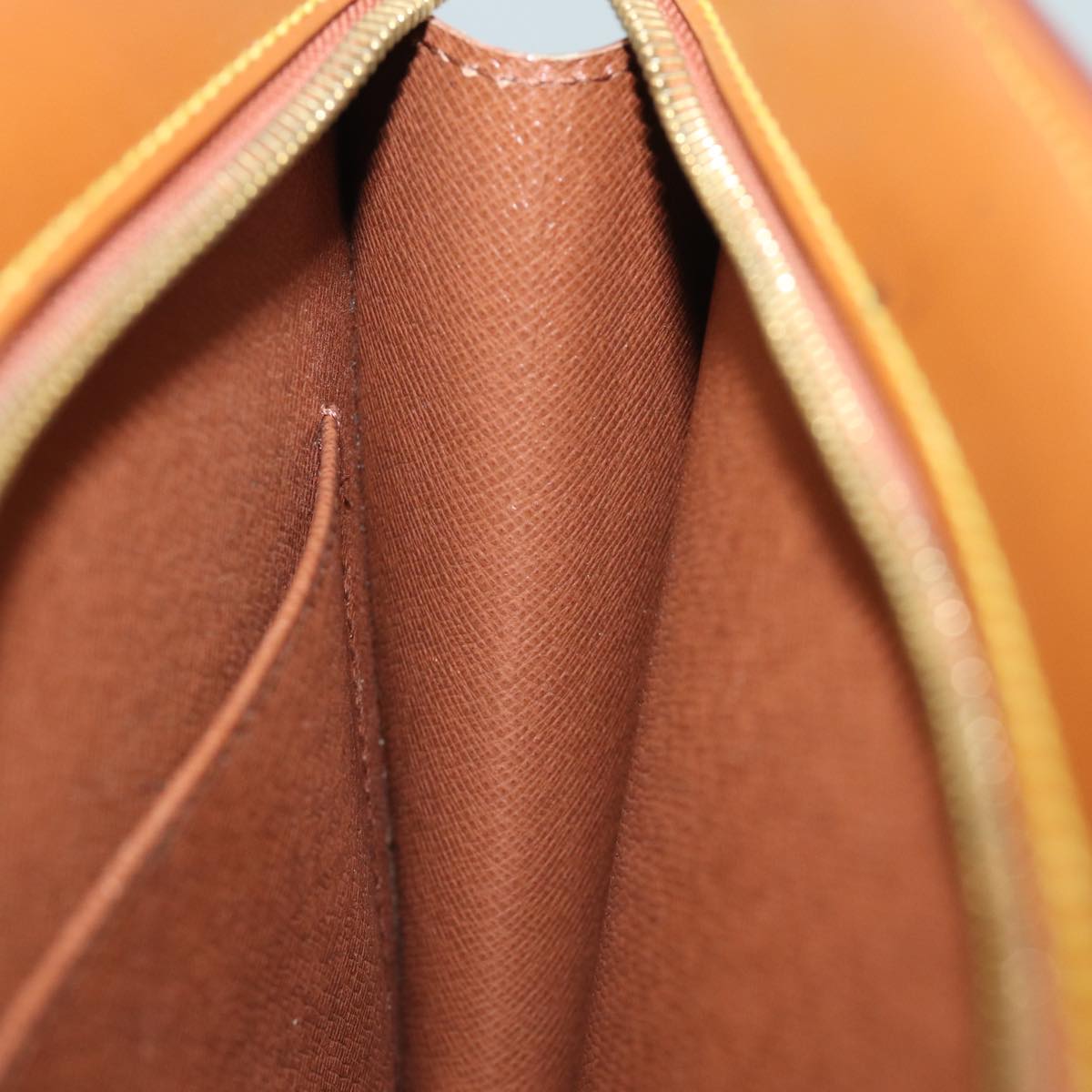 LOUIS VUITTON Epi Pochette Homme Clutch Bag Brown Zipang gold M52528 Auth 84157