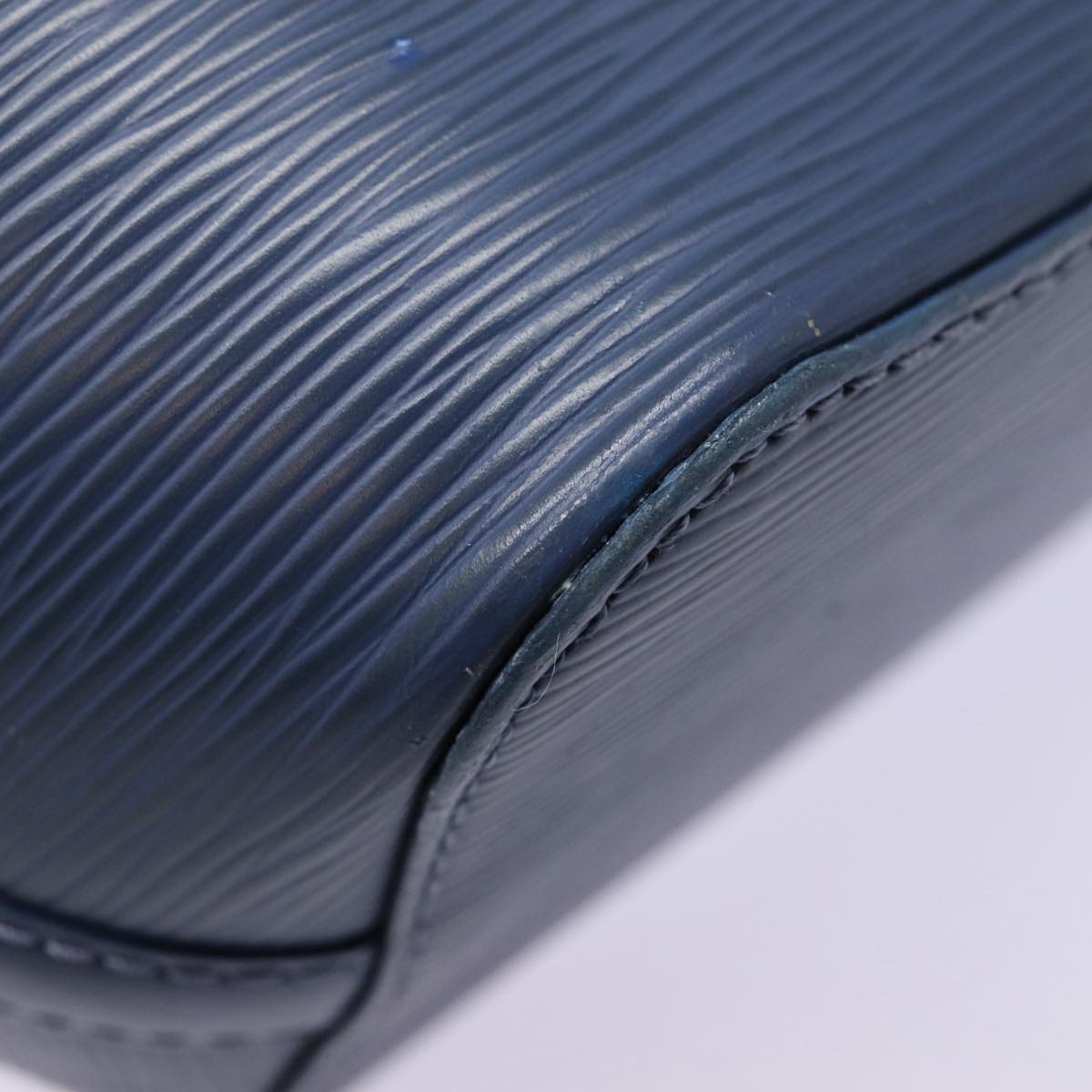 LOUIS VUITTON Epi Mandala PM Shoulder Bag Blue Myrtille M5893G LV Auth 84346