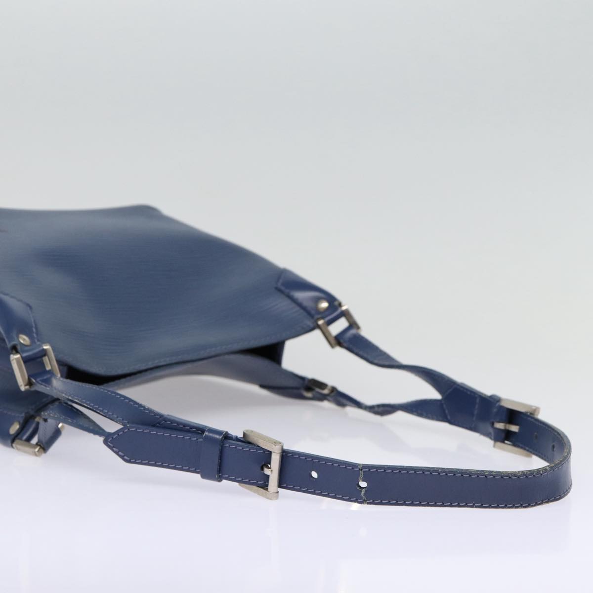 LOUIS VUITTON Epi Mandala PM Shoulder Bag Blue Myrtille M5893G LV Auth 84346