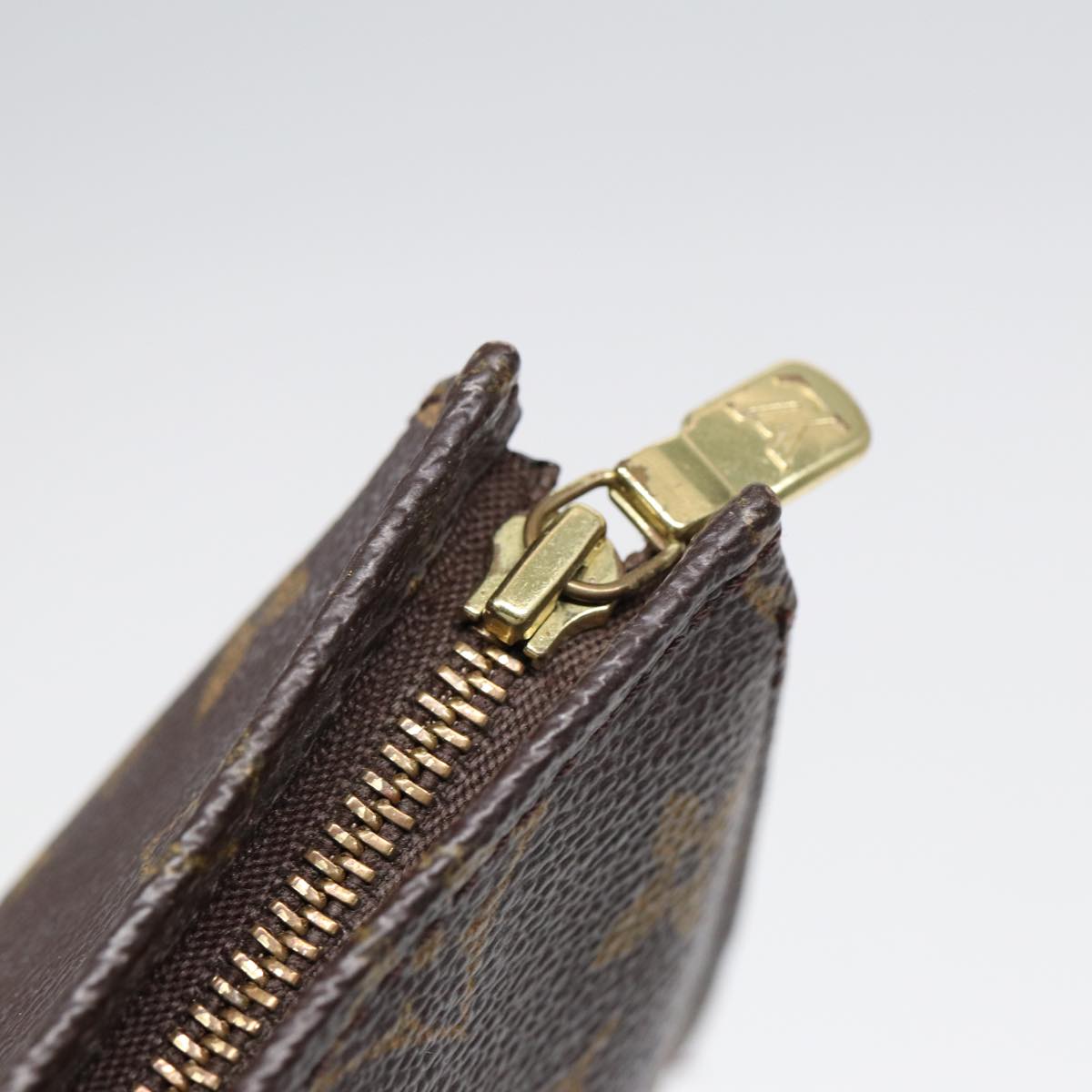 LOUIS VUITTON Monogram Poche Toilette 15 Pouch M47546 LV Auth 84835