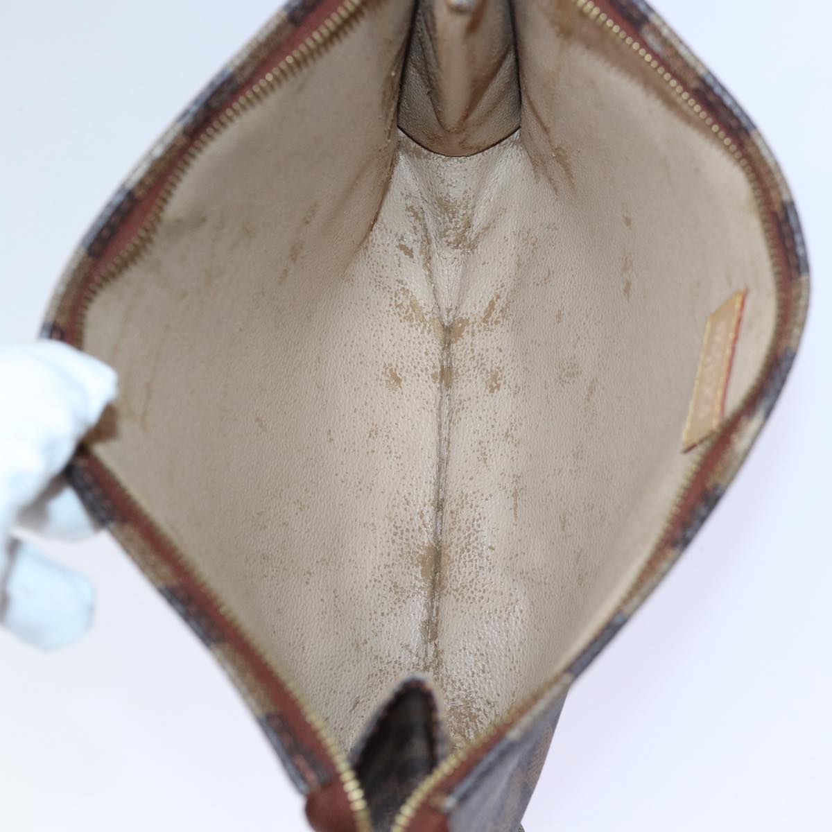 LOUIS VUITTON Damier Ebene Poche Toilette 26 Pouch N47543 LV Auth 84848