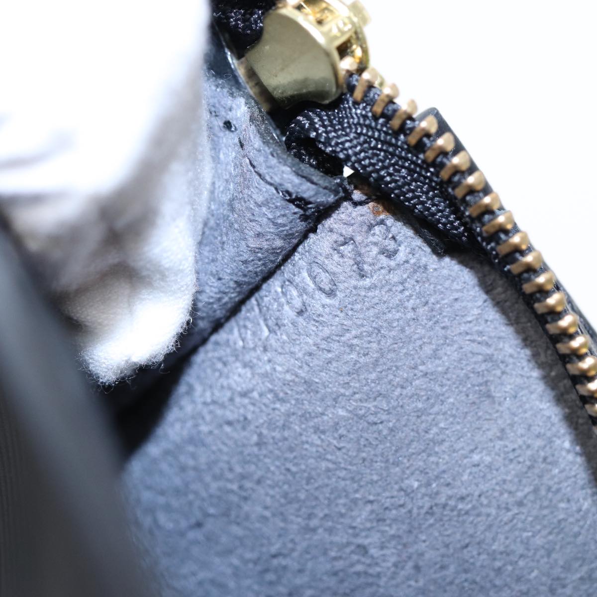 LOUIS VUITTON Epi Bucket PM Shoulder Bag Black M58992 LV Auth 85250