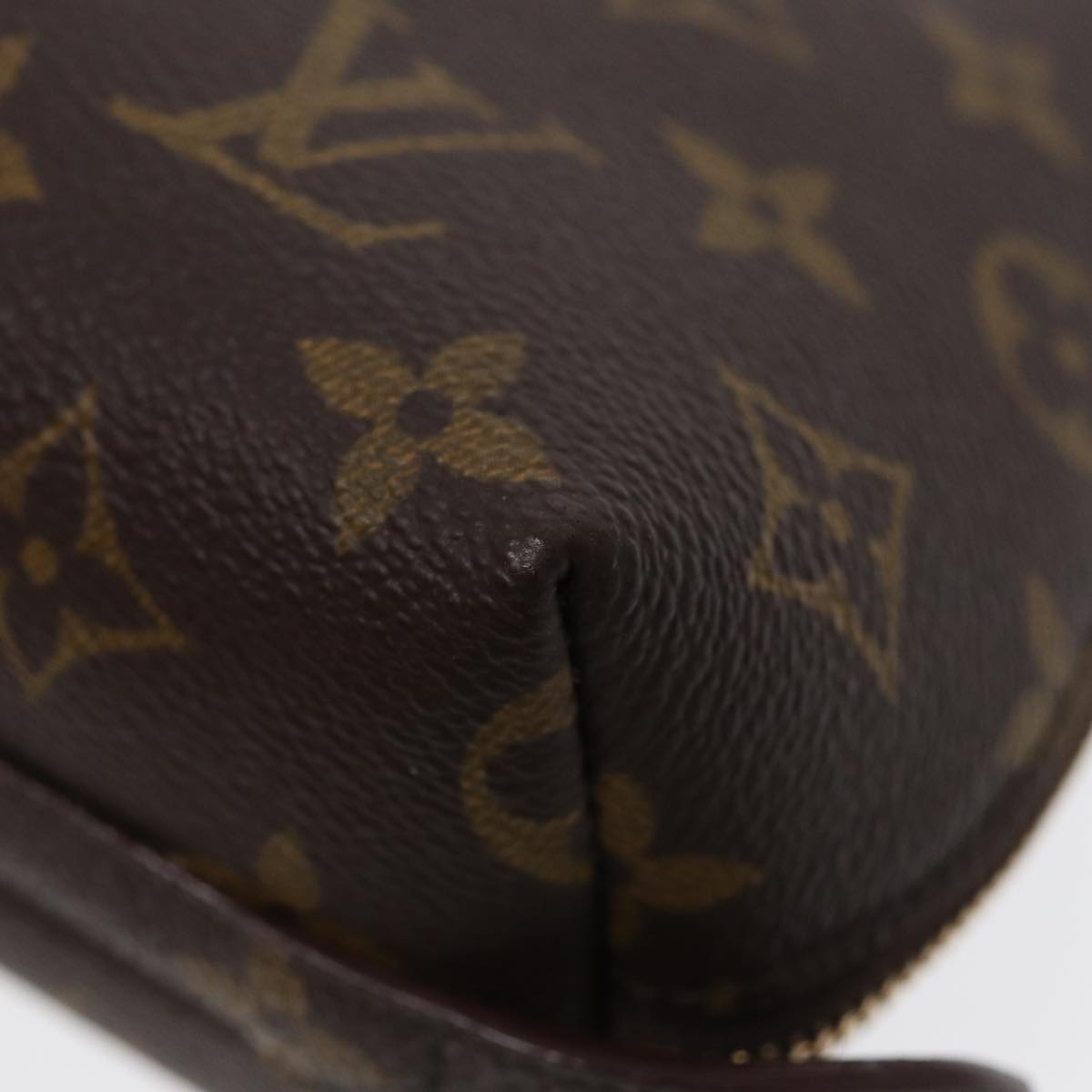 LOUIS VUITTON Monogram Trousse Demi Ronde Cosmetic Pouch M47520 LV Auth 86597