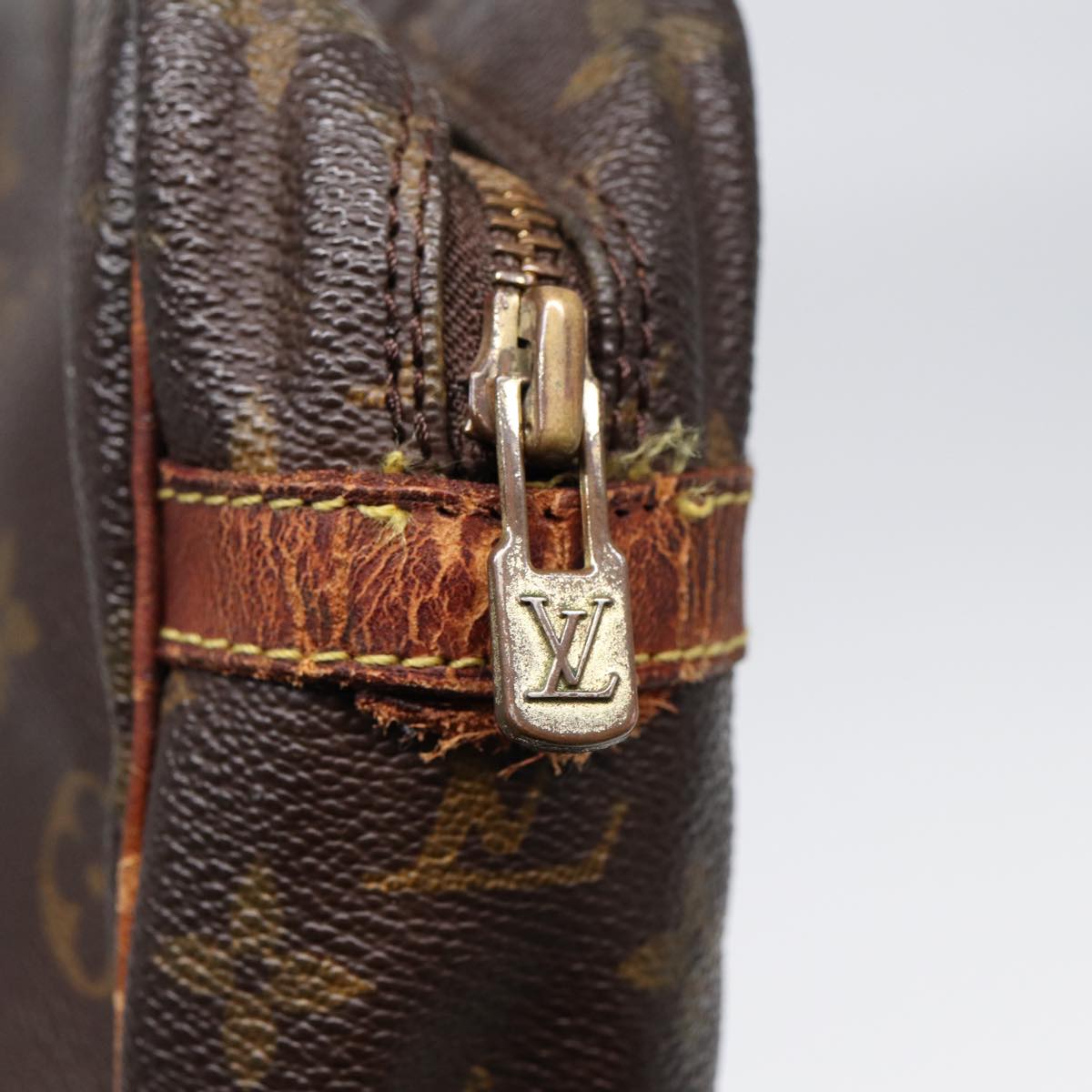 LOUIS VUITTON Monogram Compiegne 28 Clutch Bag M51845 LV Auth 86622