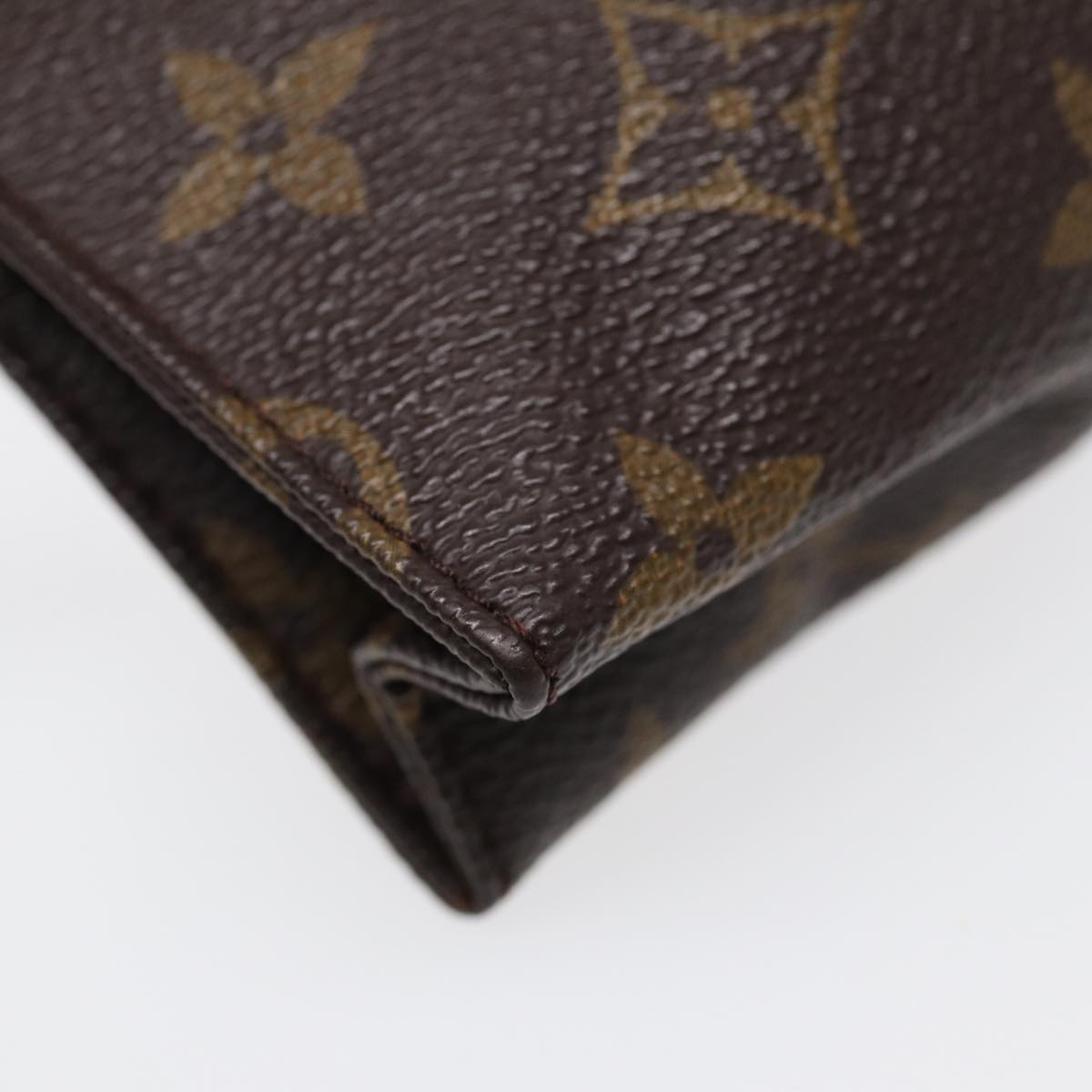 LOUIS VUITTON Monogram Poche Toilette 15 Pouch M47546 LV Auth 87458
