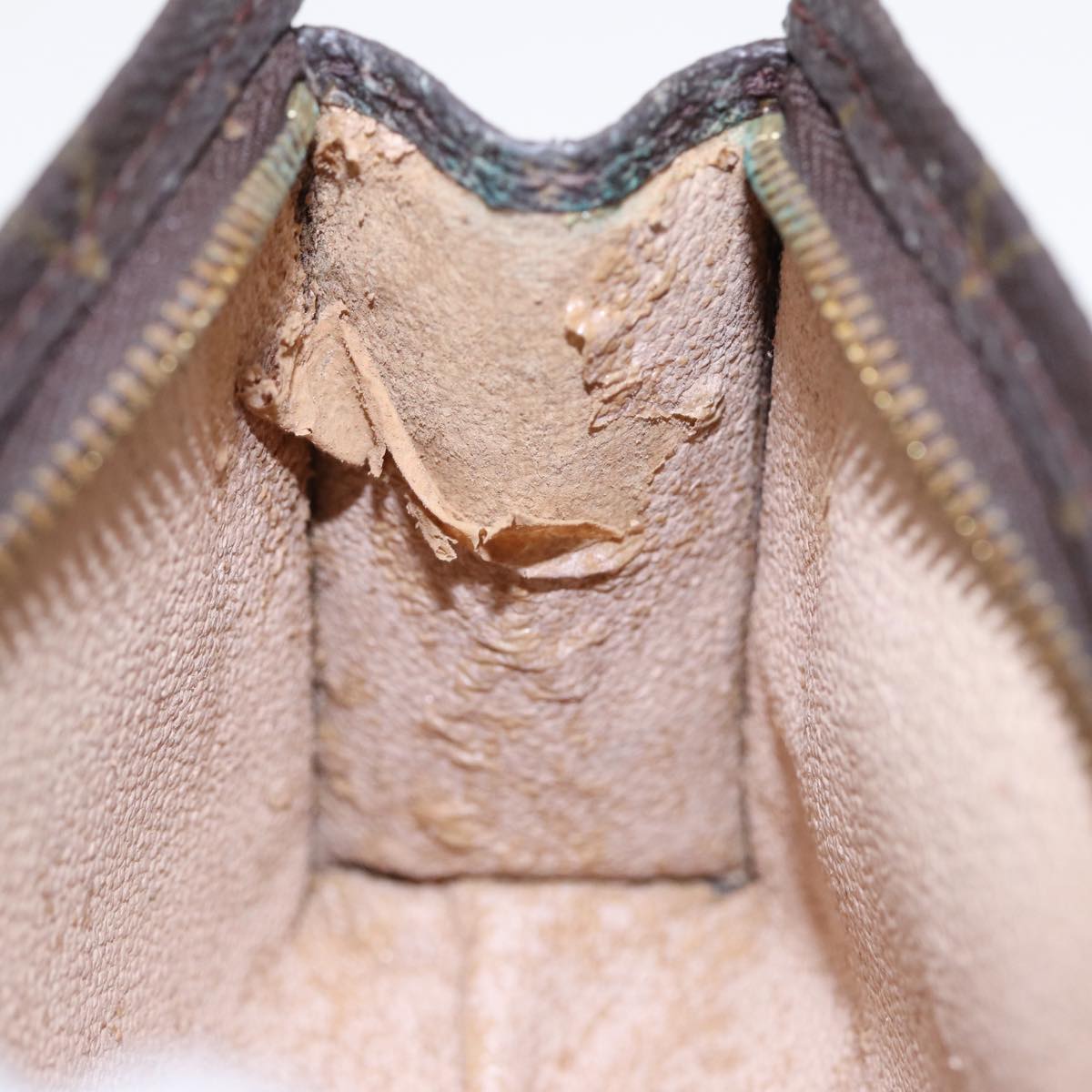 LOUIS VUITTON Monogram Poche Toilette 15 Pouch M47546 LV Auth 87460