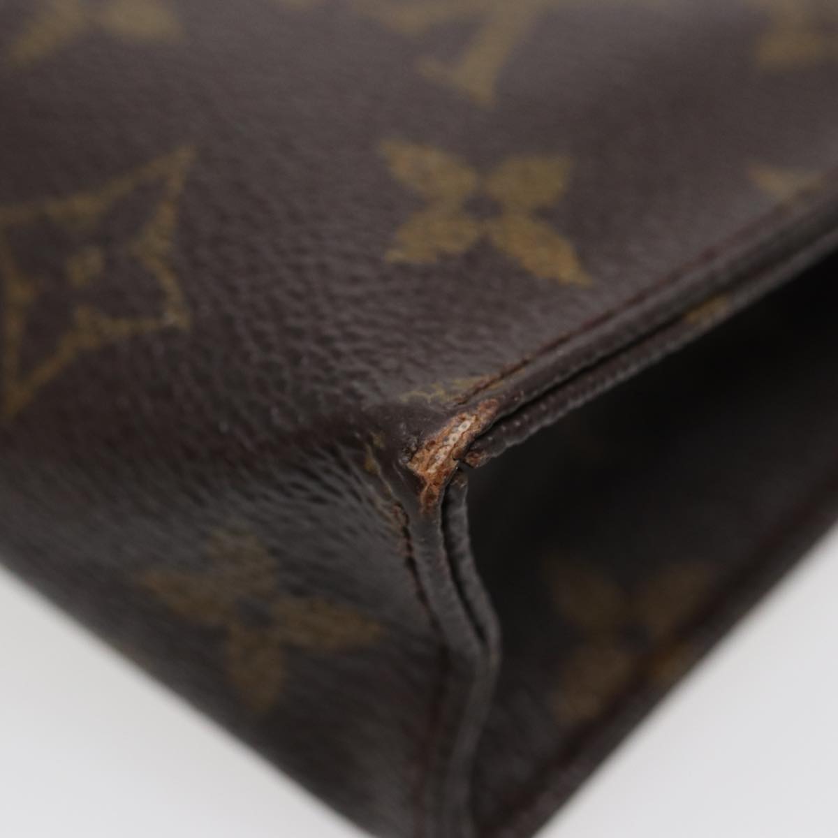 LOUIS VUITTON Monogram Poche Toilette 15 Pouch M47546 LV Auth 87463