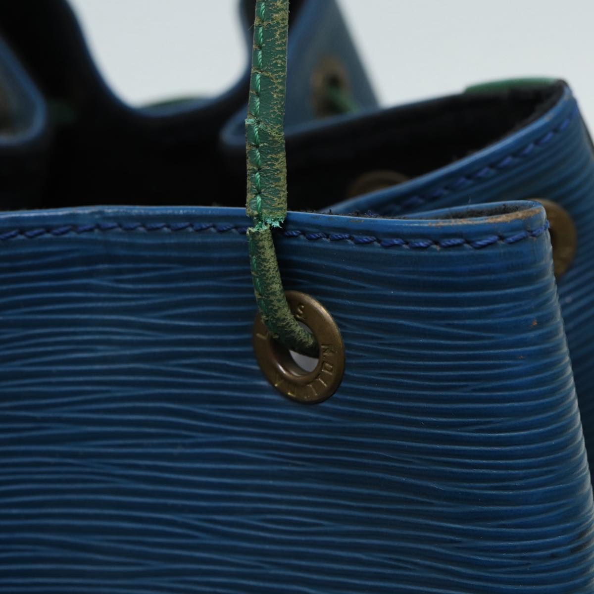 LOUIS VUITTON Epi Noe Shoulder Bag Bicolor Green Blue M44044 LV Auth 87511