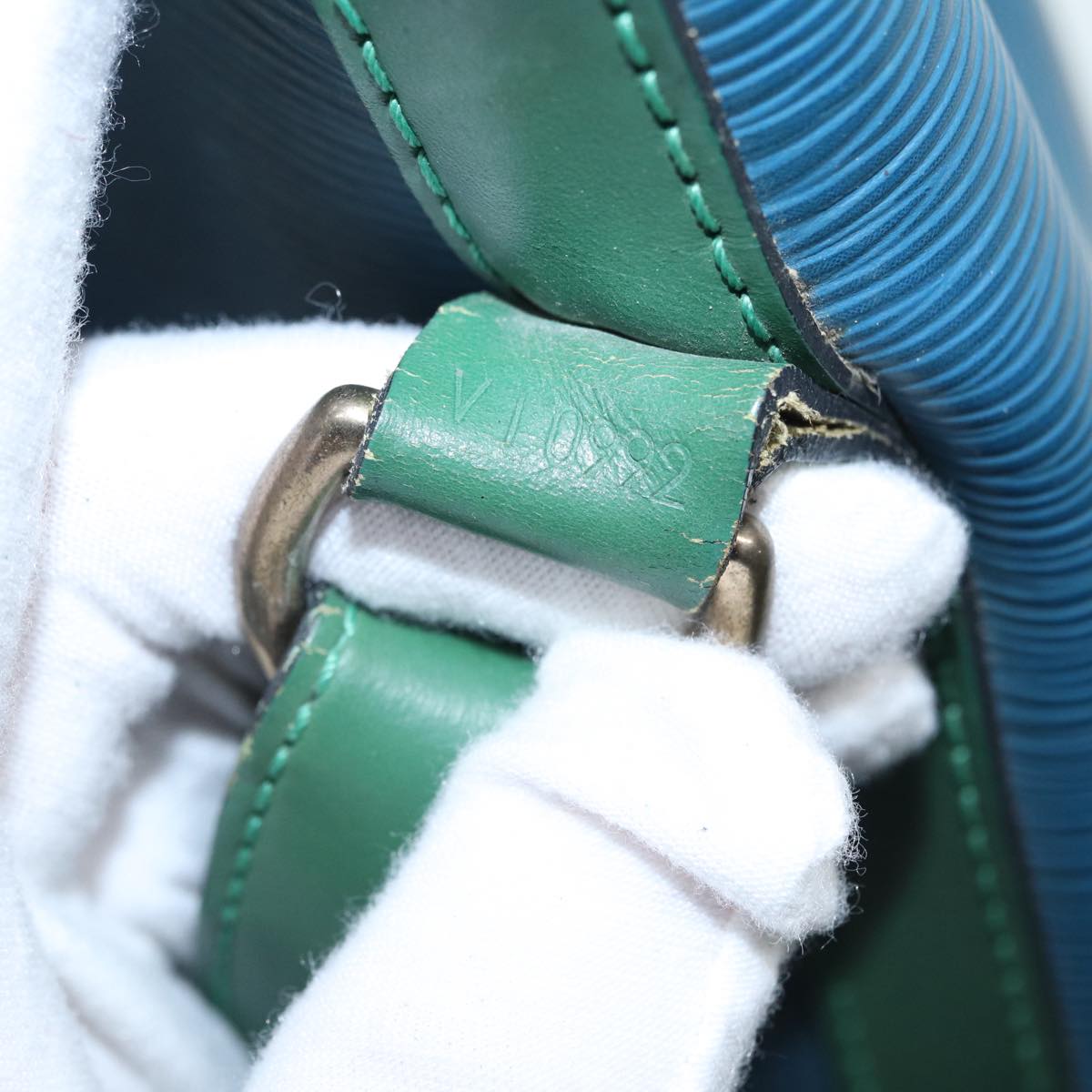 LOUIS VUITTON Epi Noe Shoulder Bag Bicolor Green Blue M44044 LV Auth 87511