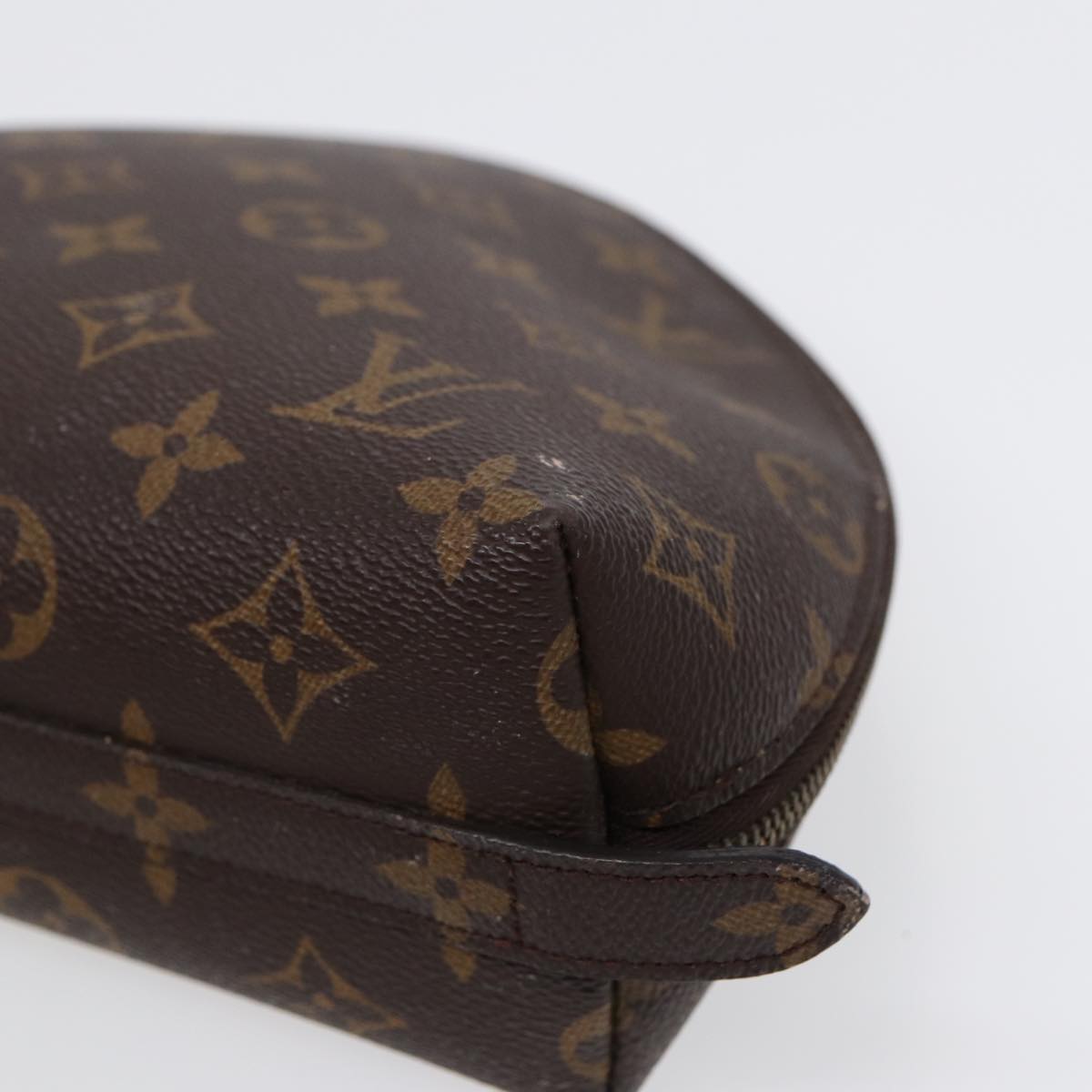 LOUIS VUITTON Monogram Trousse Demi Ronde Cosmetic Pouch M47520 LV Auth 88042
