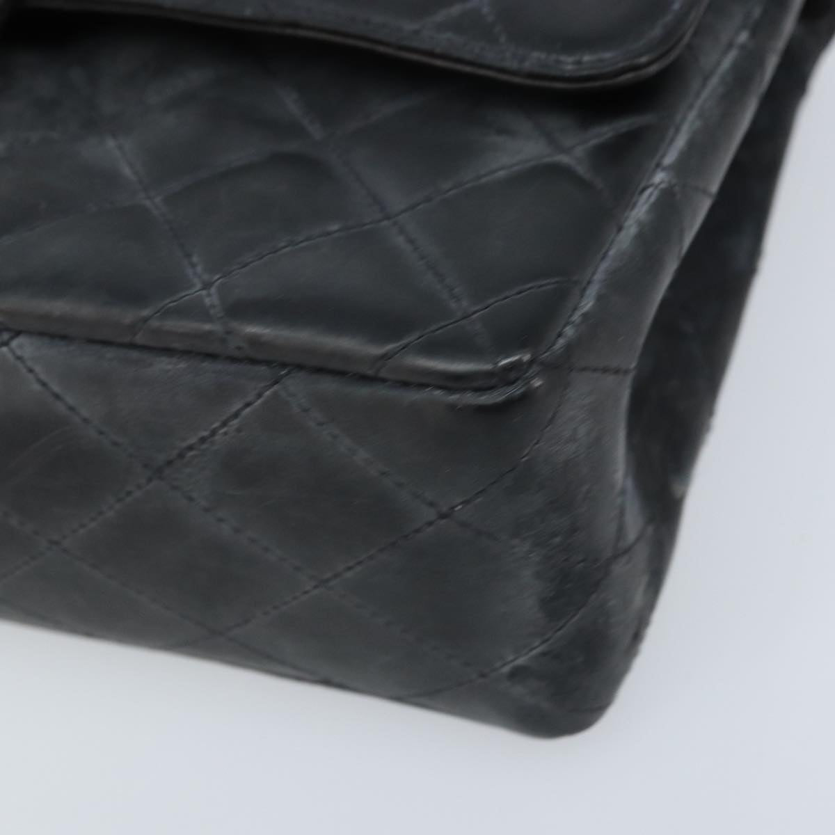 CHANEL Matelasse Chain Shoulder Bag Leather Black Gold CC Auth 88183