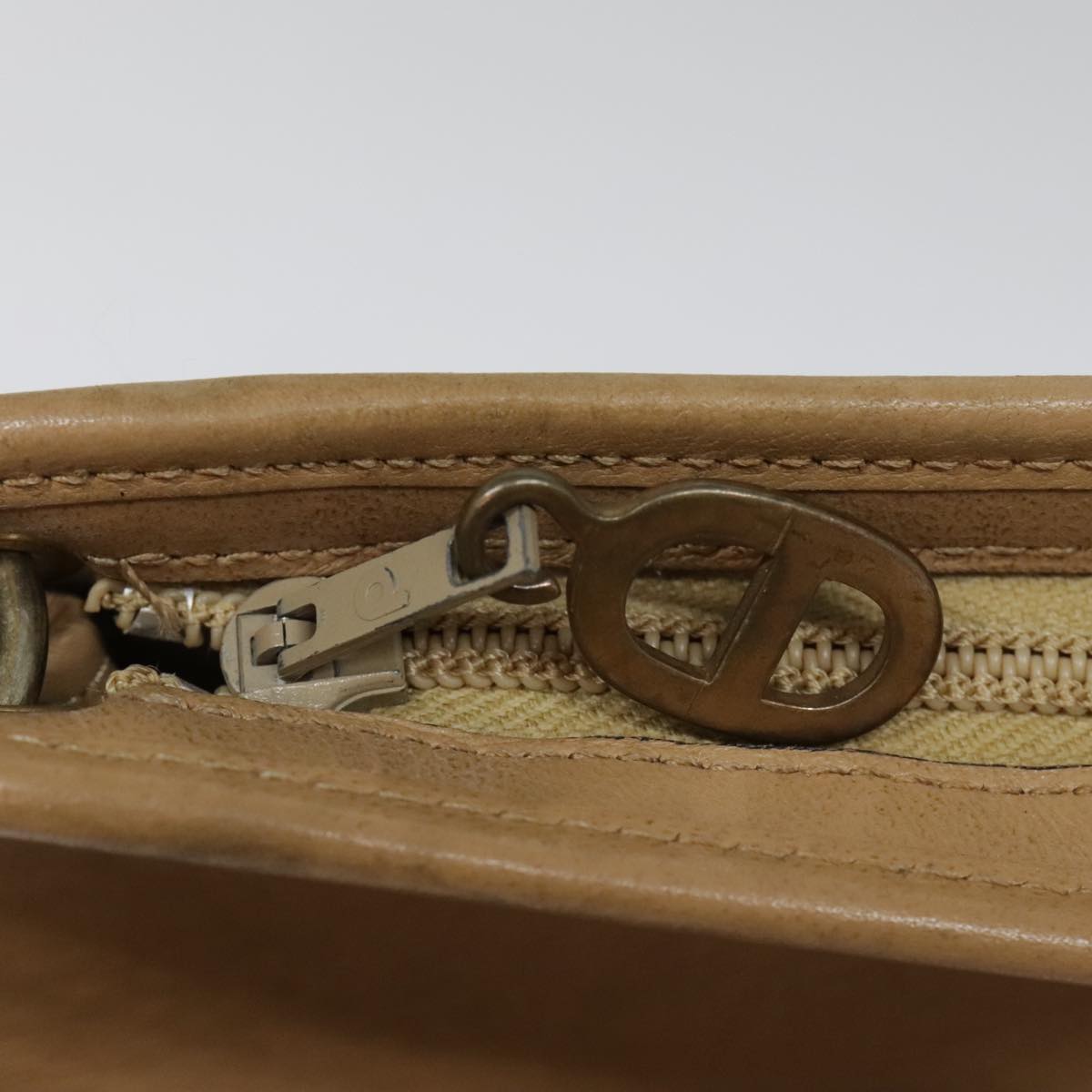 Christian Dior Shoulder Bag Leather Beige Gold Auth 88259