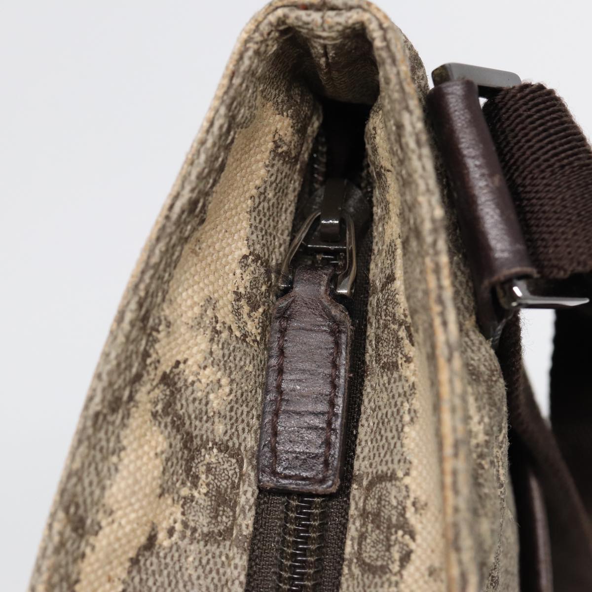 GUCCI GG Supreme Shoulder Bag PVC Leather Beige Silver 141626 Auth 89139