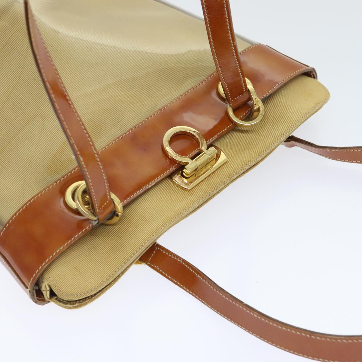 Salvatore Ferragamo Gancini Shoulder Bag Vinyl Beige Orange Auth 89799