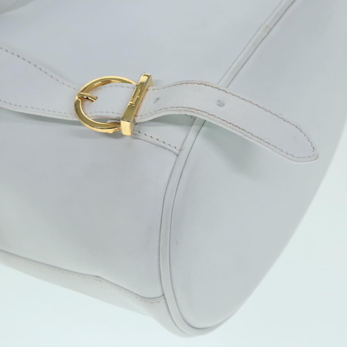 Salvatore Ferragamo Backpack Leather Wicker White Gold Auth 89808V