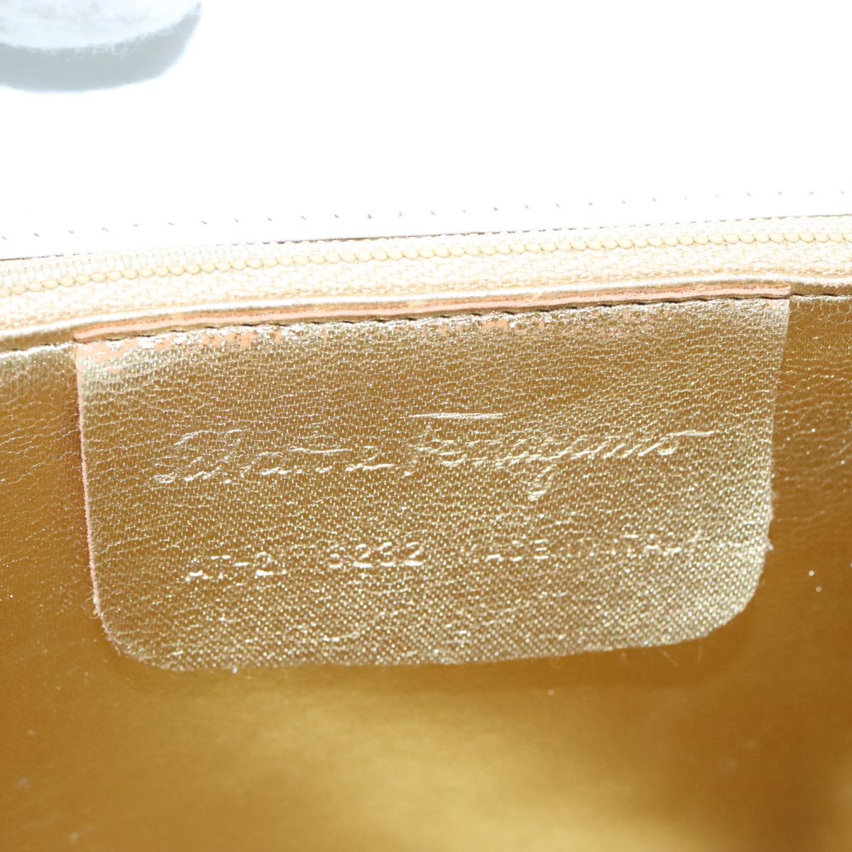 Salvatore Ferragamo Backpack Leather Wicker White Gold Auth 89808V