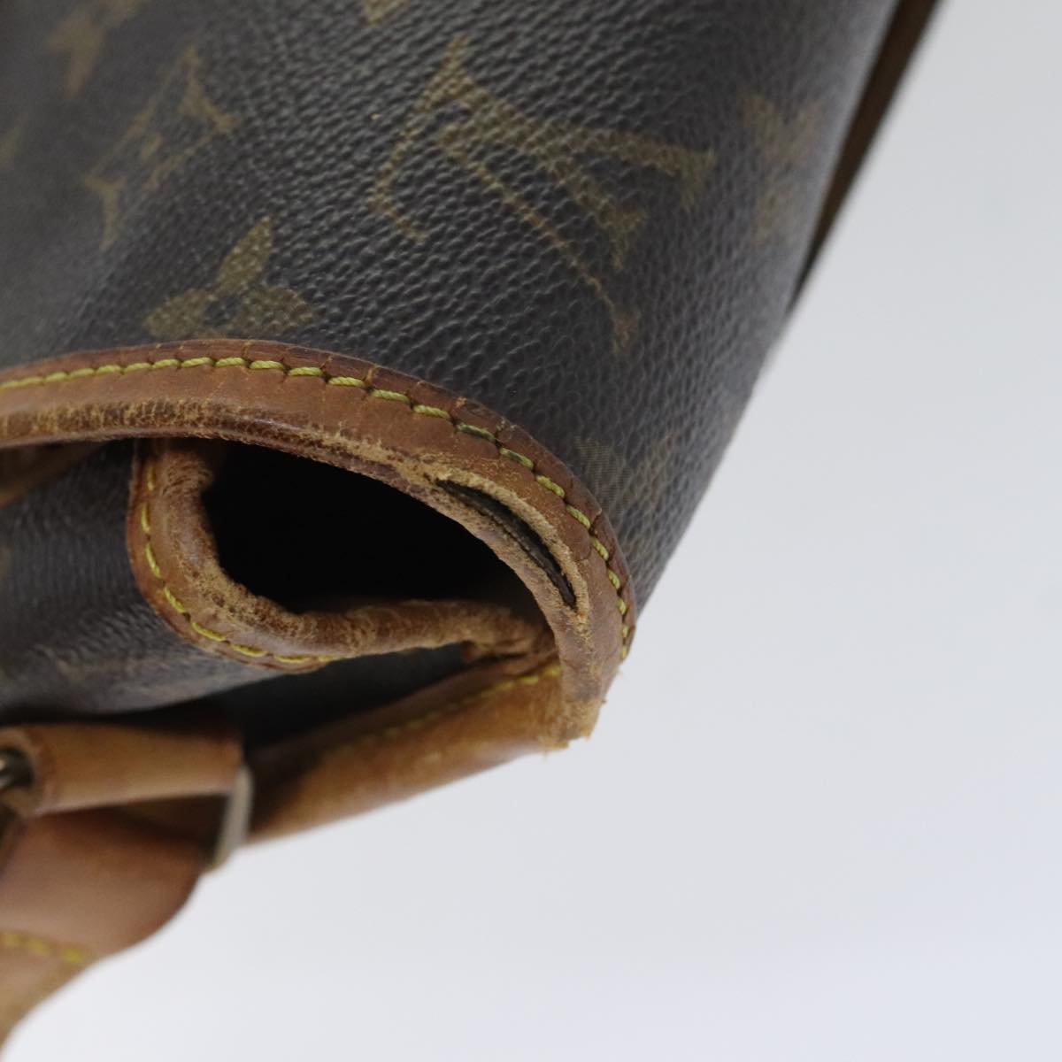 LOUIS VUITTON Monogram Gibeciere MM Shoulder Bag M42247 LV Auth 89955