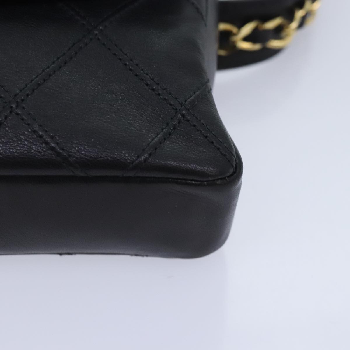 CHANEL Bicolore Chain Waist bag Leather Black Gold CC Auth 90785AM