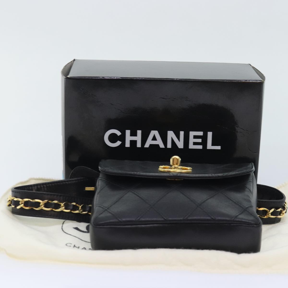 CHANEL Bicolore Chain Waist bag Leather Black Gold CC Auth 90785AM