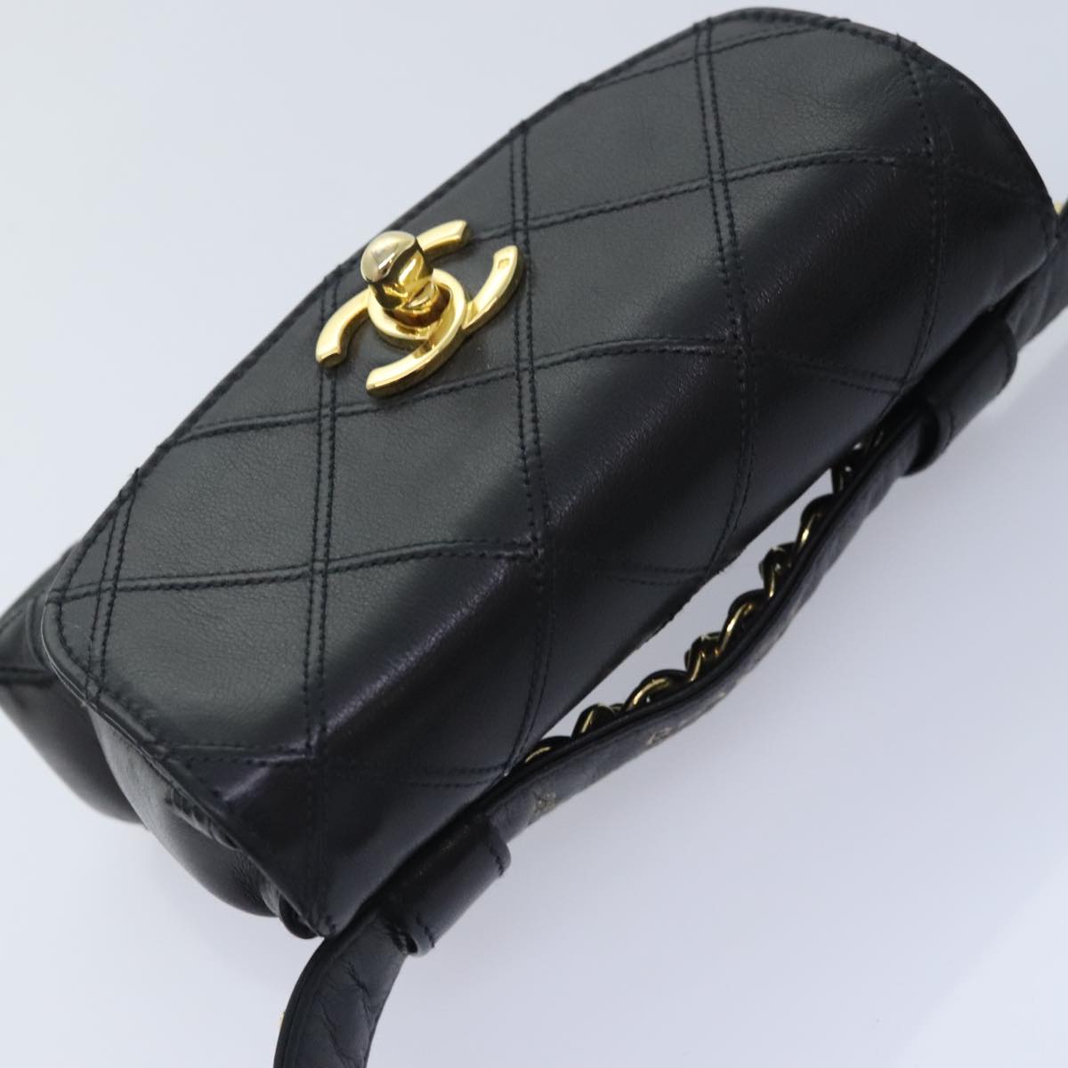 CHANEL Bicolore Chain Waist bag Leather Black Gold CC Auth 90785AM
