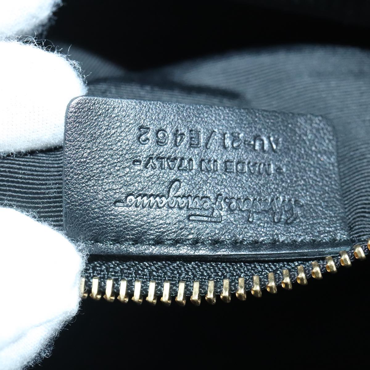 Salvatore Ferragamo Gancini Chain Shoulder Bag Leather Black Gold Auth 92072AV