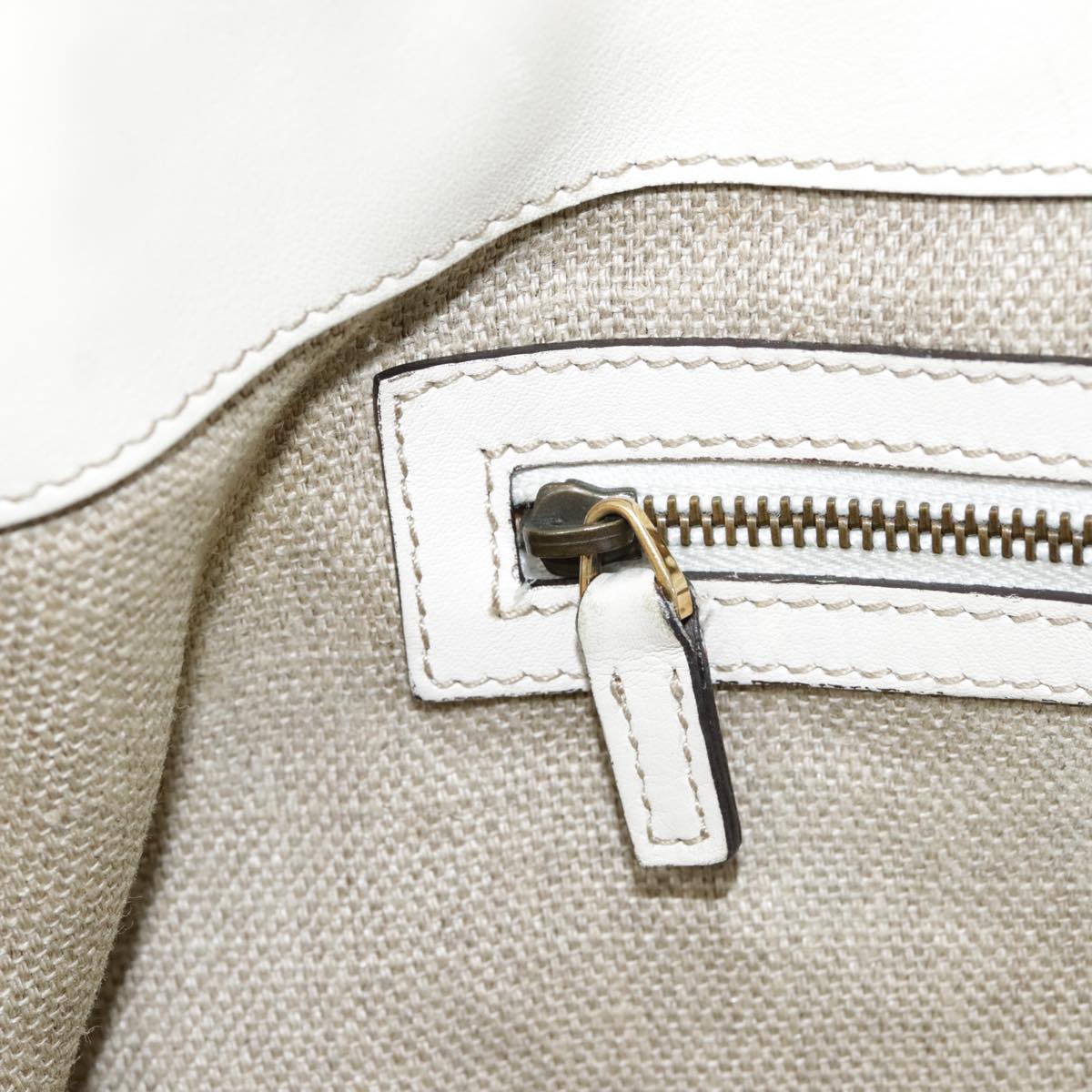 GUCCI GG Crystal Tote Bag Coated Canvas Beige White Silver 207292 Auth 92409