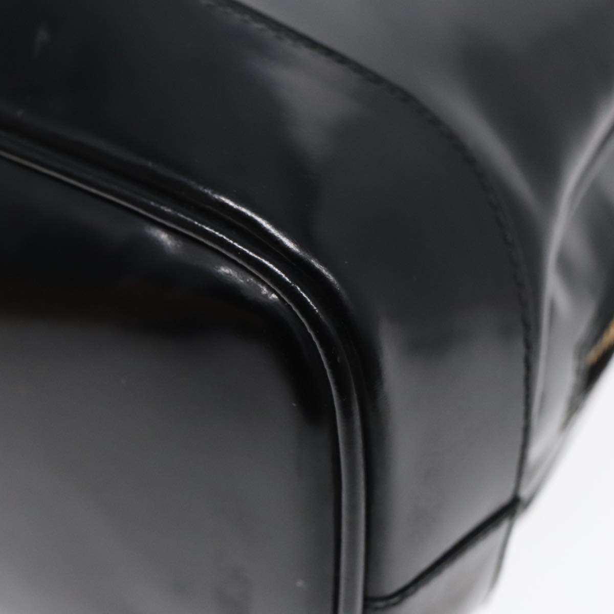 GUCCI Shoulder Bag Patent leather Black Gold 001 2214 1649 Auth 92605