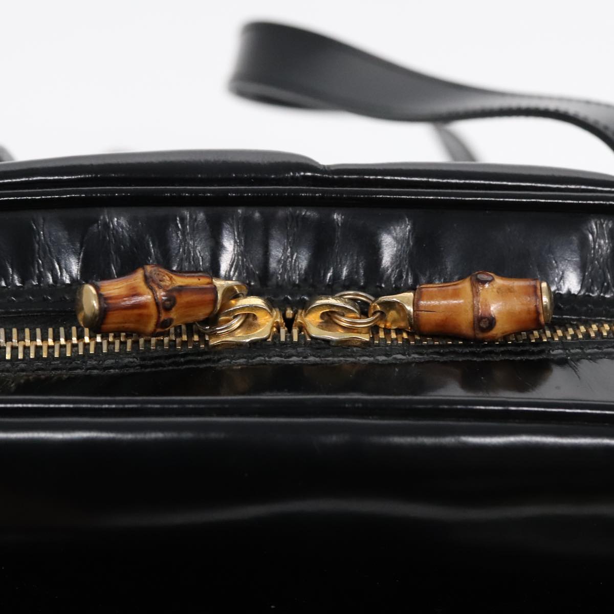 GUCCI Shoulder Bag Patent leather Black Gold 001 2214 1649 Auth 92605