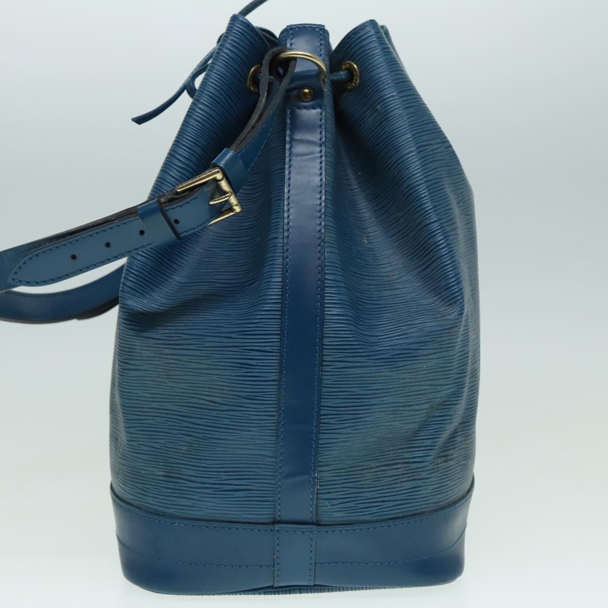 LOUIS VUITTON Epi Noe Shoulder Bag Toledo Blue M44005 LV Auth 93094