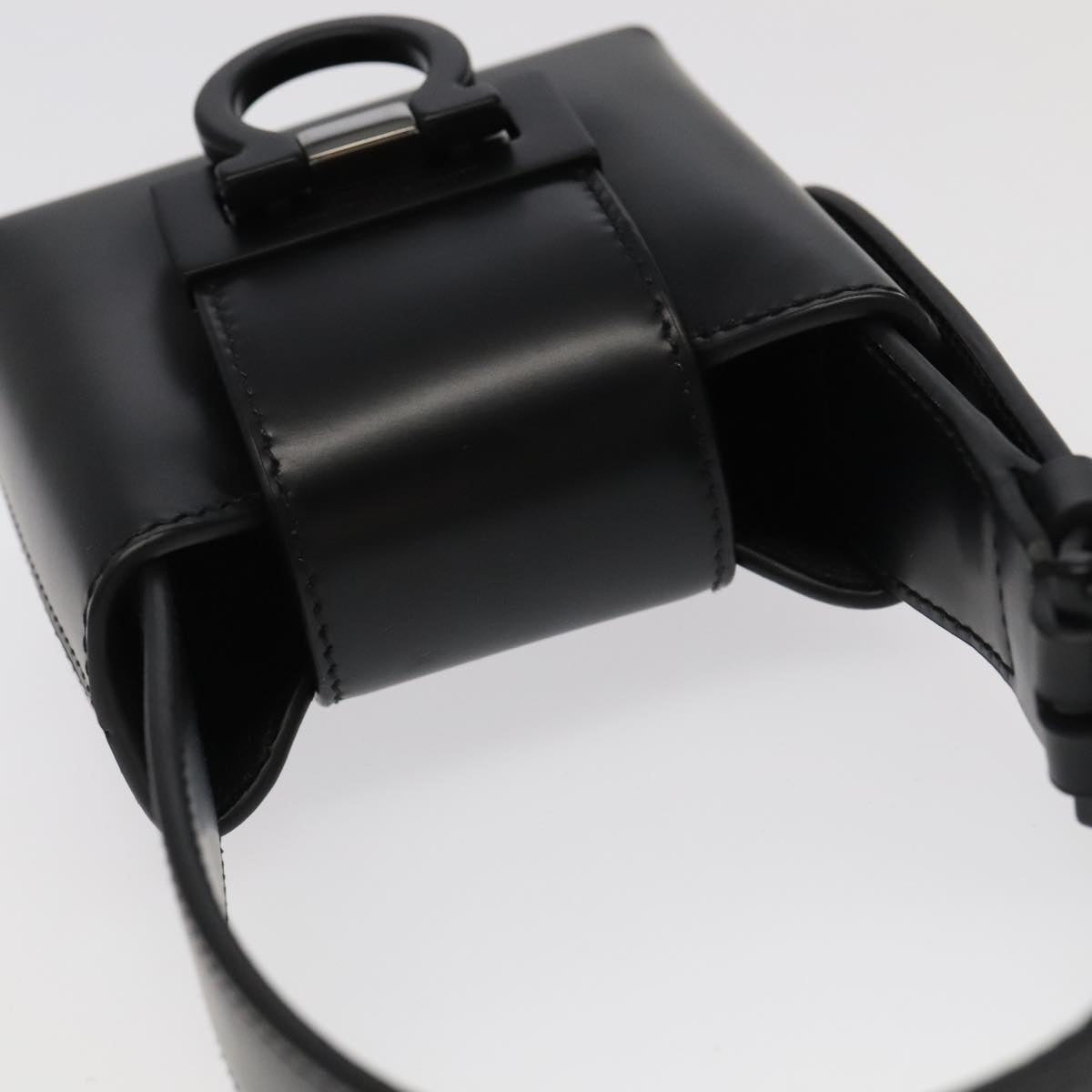 Salvatore Ferragamo Gancini Hand Bag Leather Black Auth 93834AM