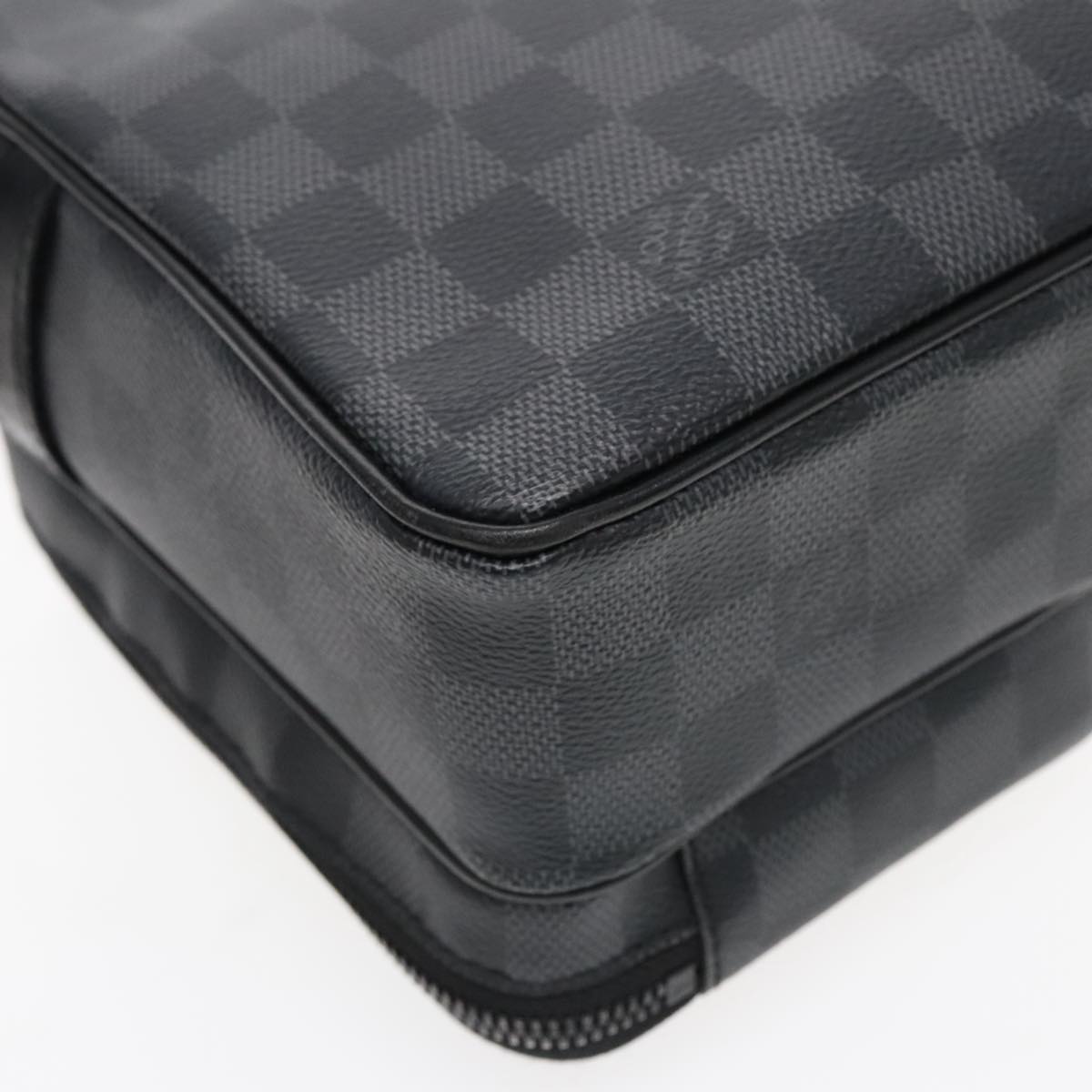 LOUIS VUITTON Damier Grafitte Utility Messenger Shoulder Bag M40280 Auth 94640SM