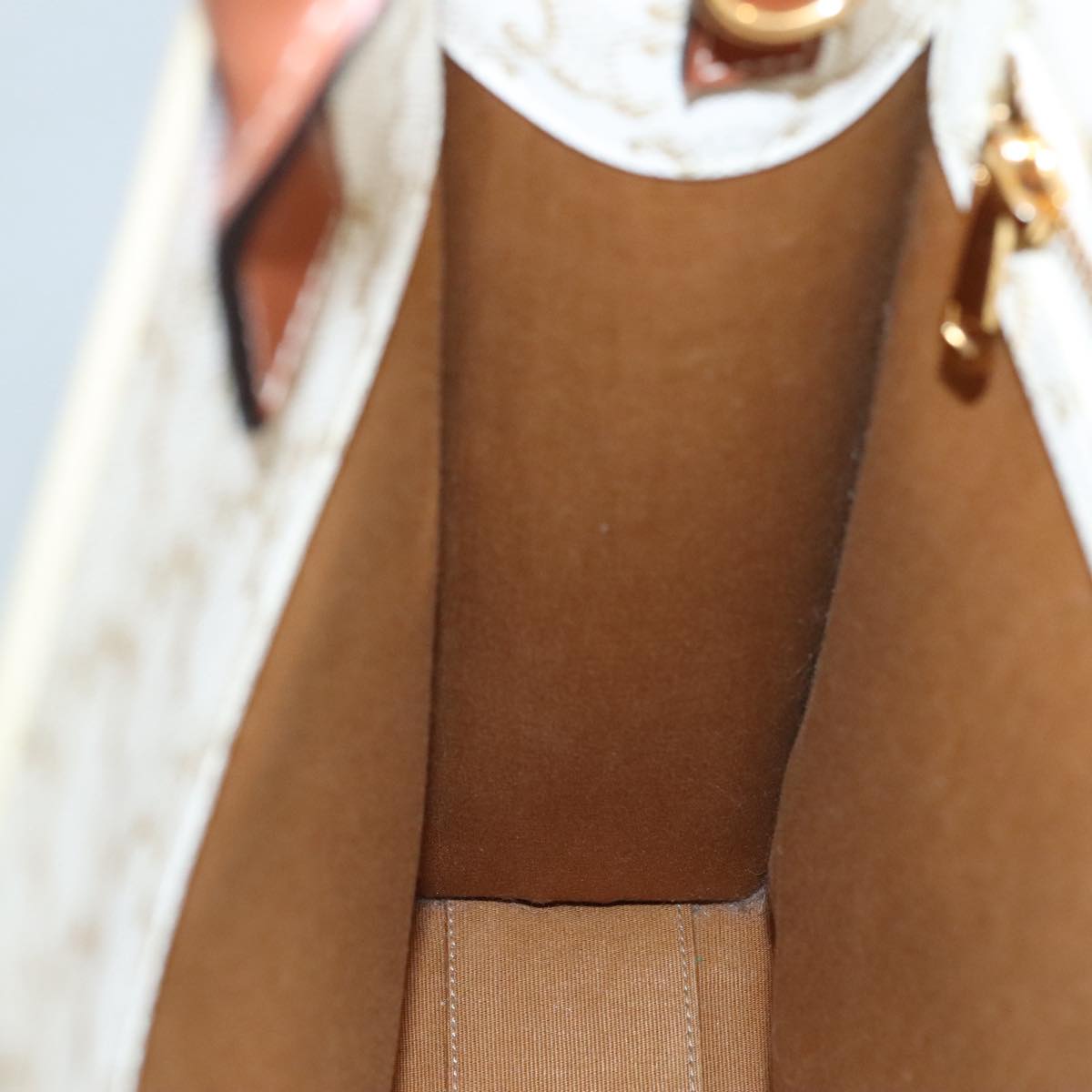 CELINE Triomphe Small Vertical Cabas Tote Bag PVC Leather 2way White Auth 95139SM