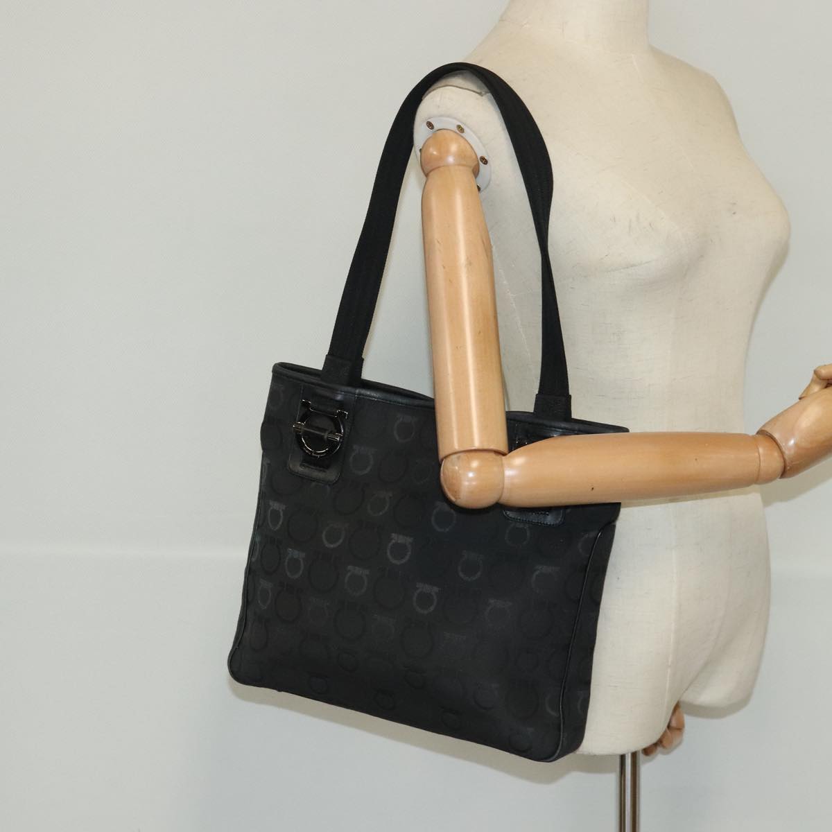 Salvatore Ferragamo Gancini Tote Bag Canvas Black Silver Auth 95511