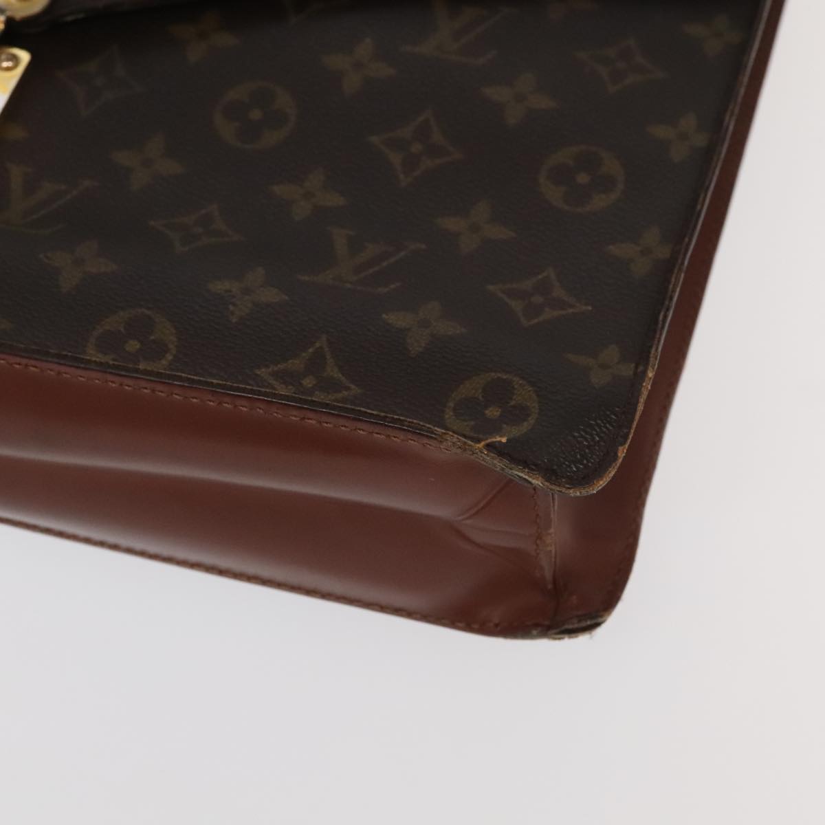 LOUIS VUITTON Monogram Porte Documents Bandouliere Bag M53338 LV Auth 95725