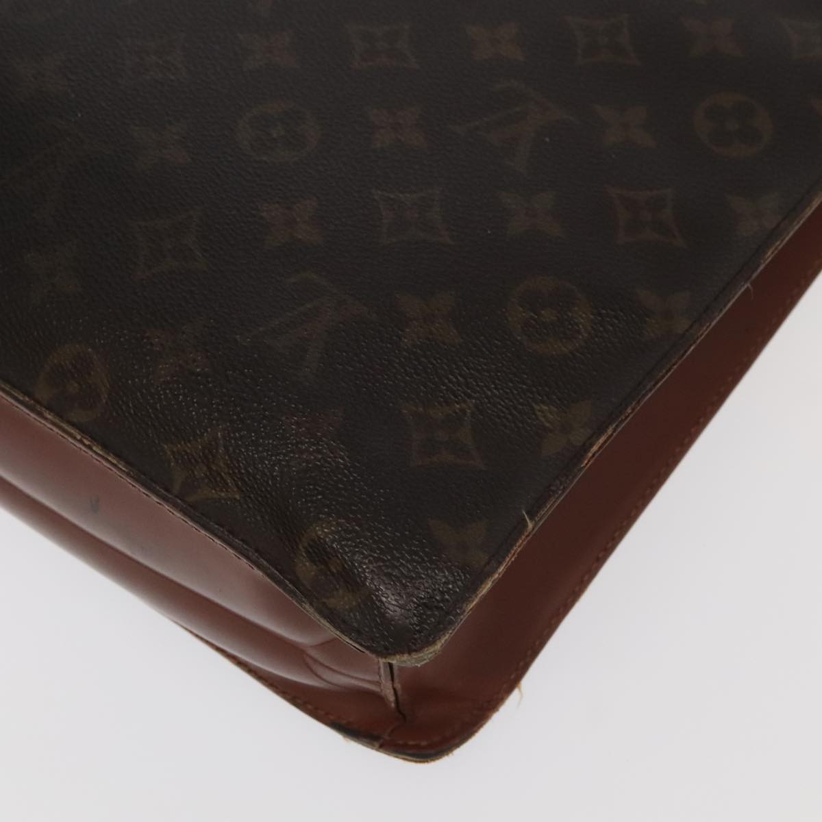 LOUIS VUITTON Monogram Porte Documents Bandouliere Bag M53338 LV Auth 95725
