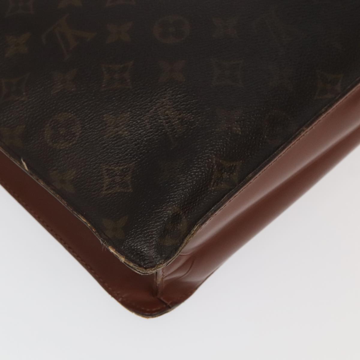 LOUIS VUITTON Monogram Porte Documents Bandouliere Bag M53338 LV Auth 95725