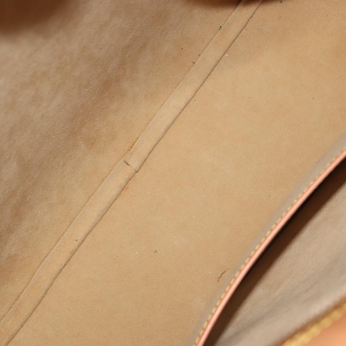 LOUIS VUITTON Nomad Reporter GM Shoulder Bag SPO Beige LV Auth 96049AV