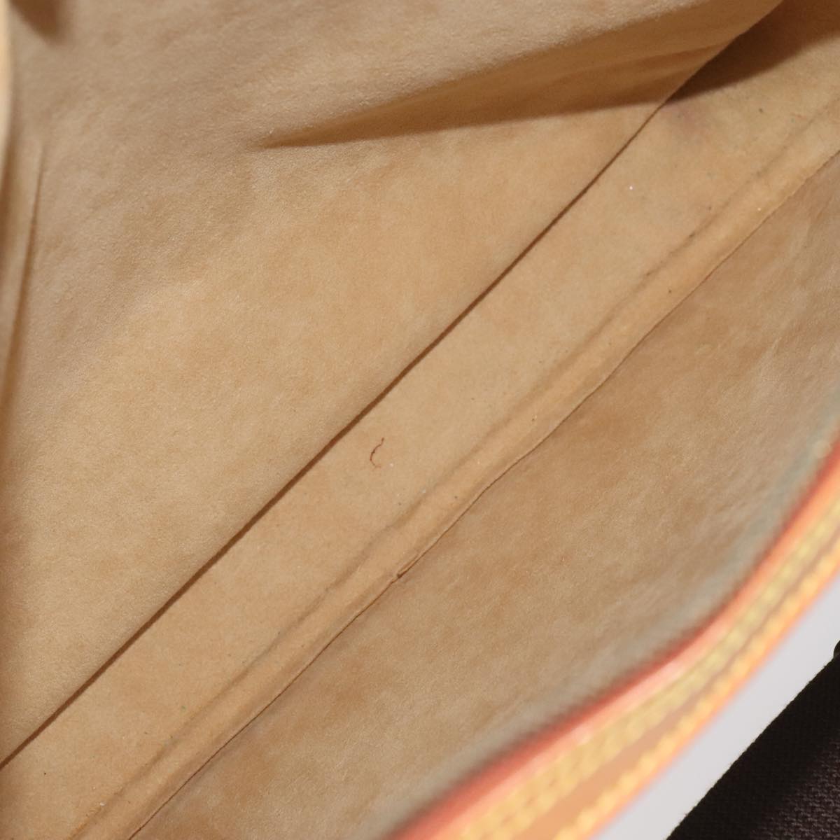 LOUIS VUITTON Nomad Reporter GM Shoulder Bag SPO Beige LV Auth 96049AV