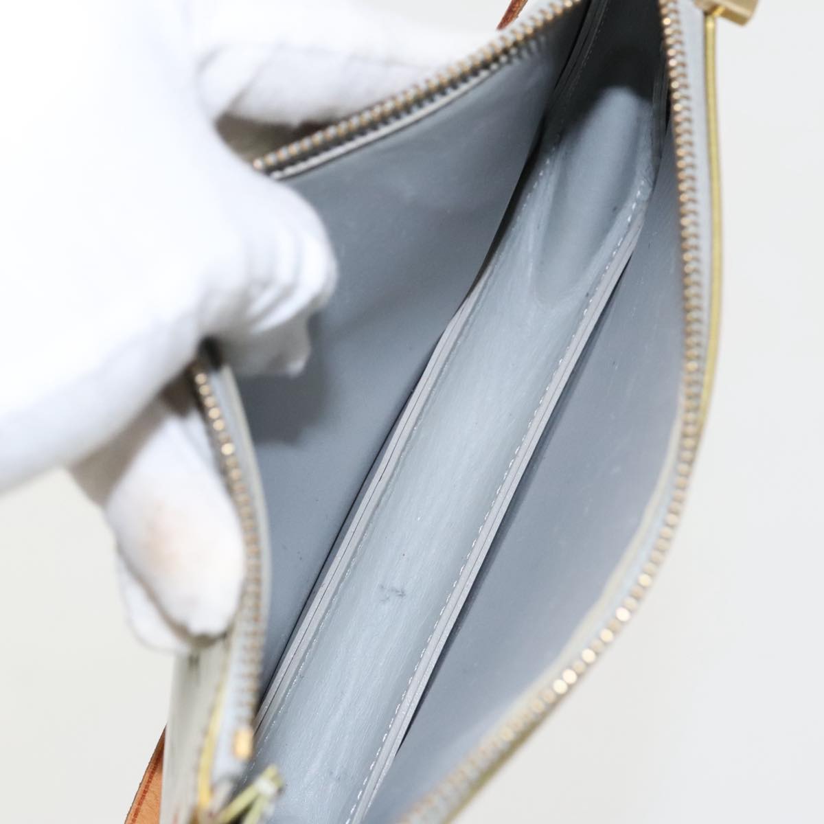 LOUIS VUITTON Monogram Vernis Lexington Accessory Pouch Gris M91056 Auth 96164