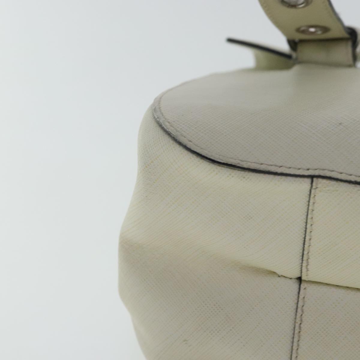 Salvatore Ferragamo Gancini Hand Bag Leather White Silver Auth 96226