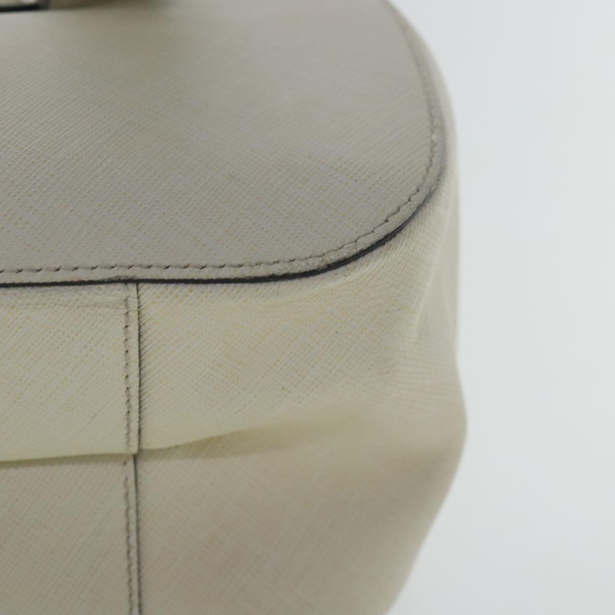 Salvatore Ferragamo Gancini Hand Bag Leather White Silver Auth 96226