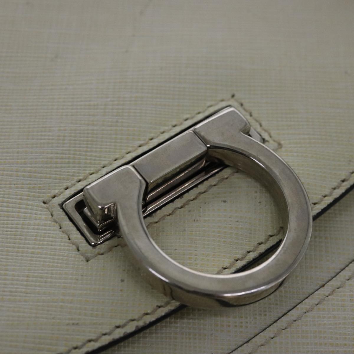 Salvatore Ferragamo Gancini Hand Bag Leather White Silver Auth 96226