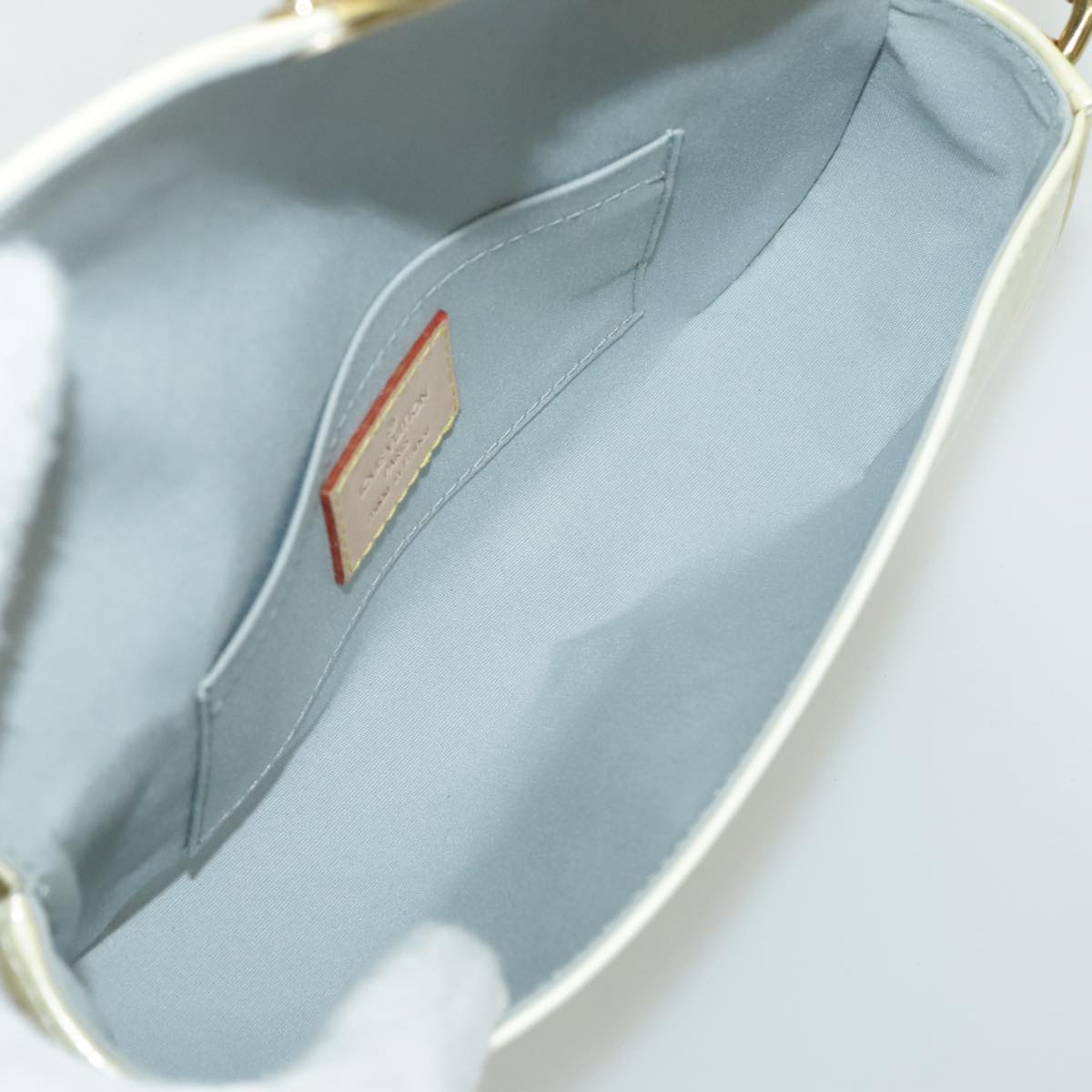 LOUIS VUITTON Monogram Vernis Malibu street Shoulder Bag Perle M91507 Auth 96411