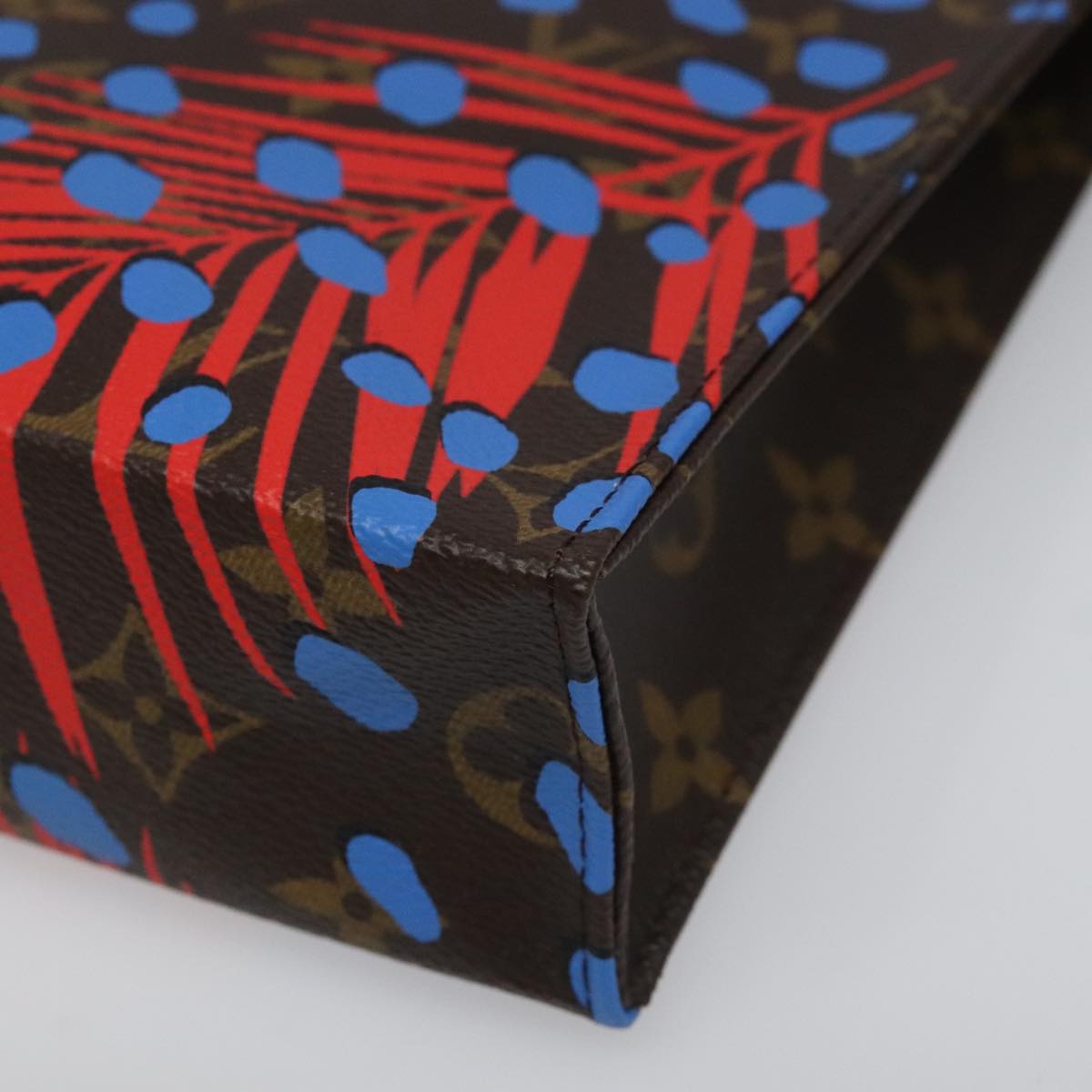 LOUIS VUITTON Monogram Jungle Dot Poche Toilette 26 Pouch M41409 LV Auth 96801SV